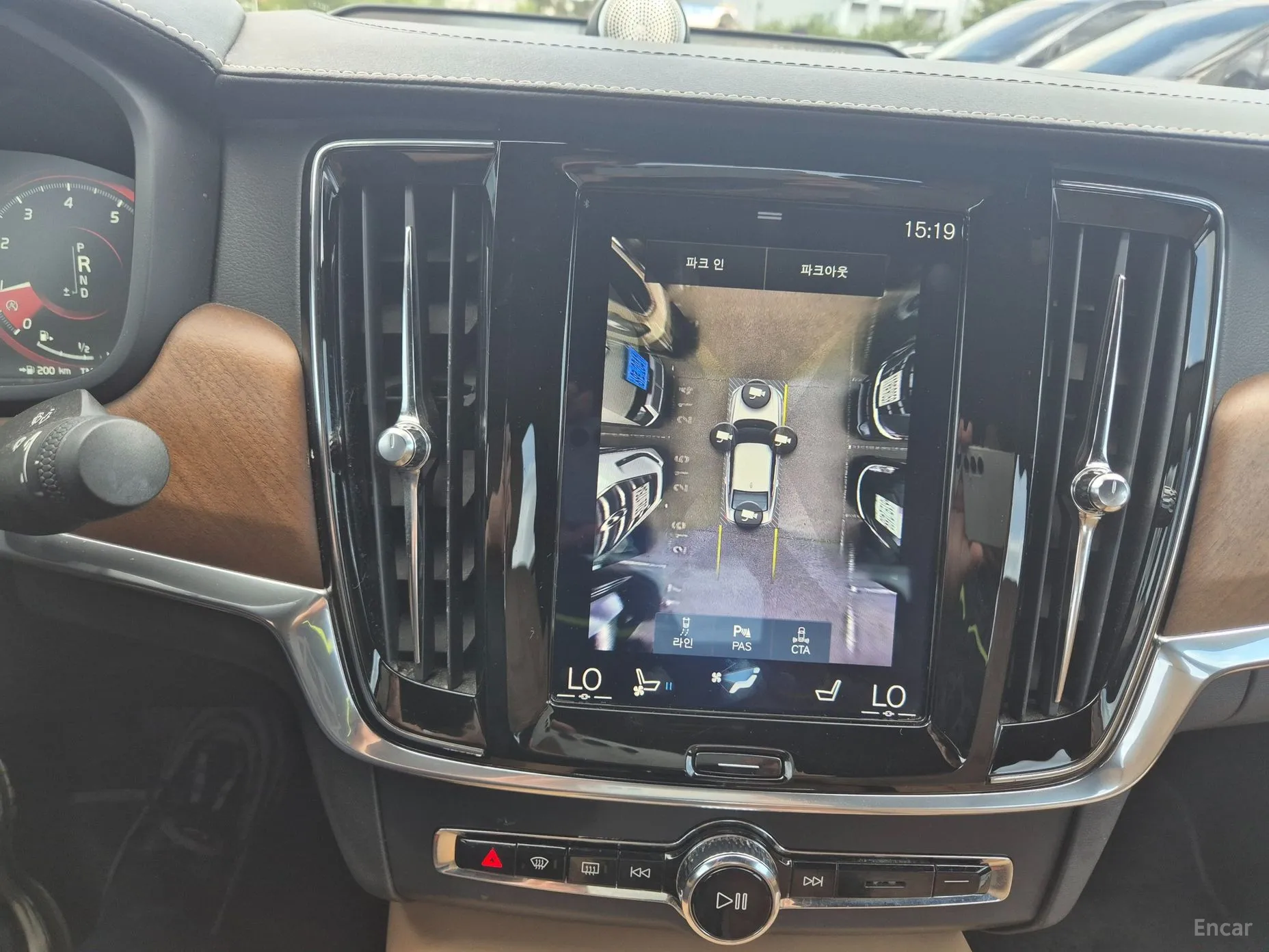 Volvo S90 превью 12