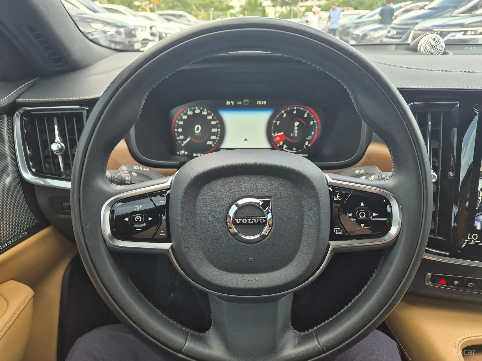 Volvo S90 превью 17