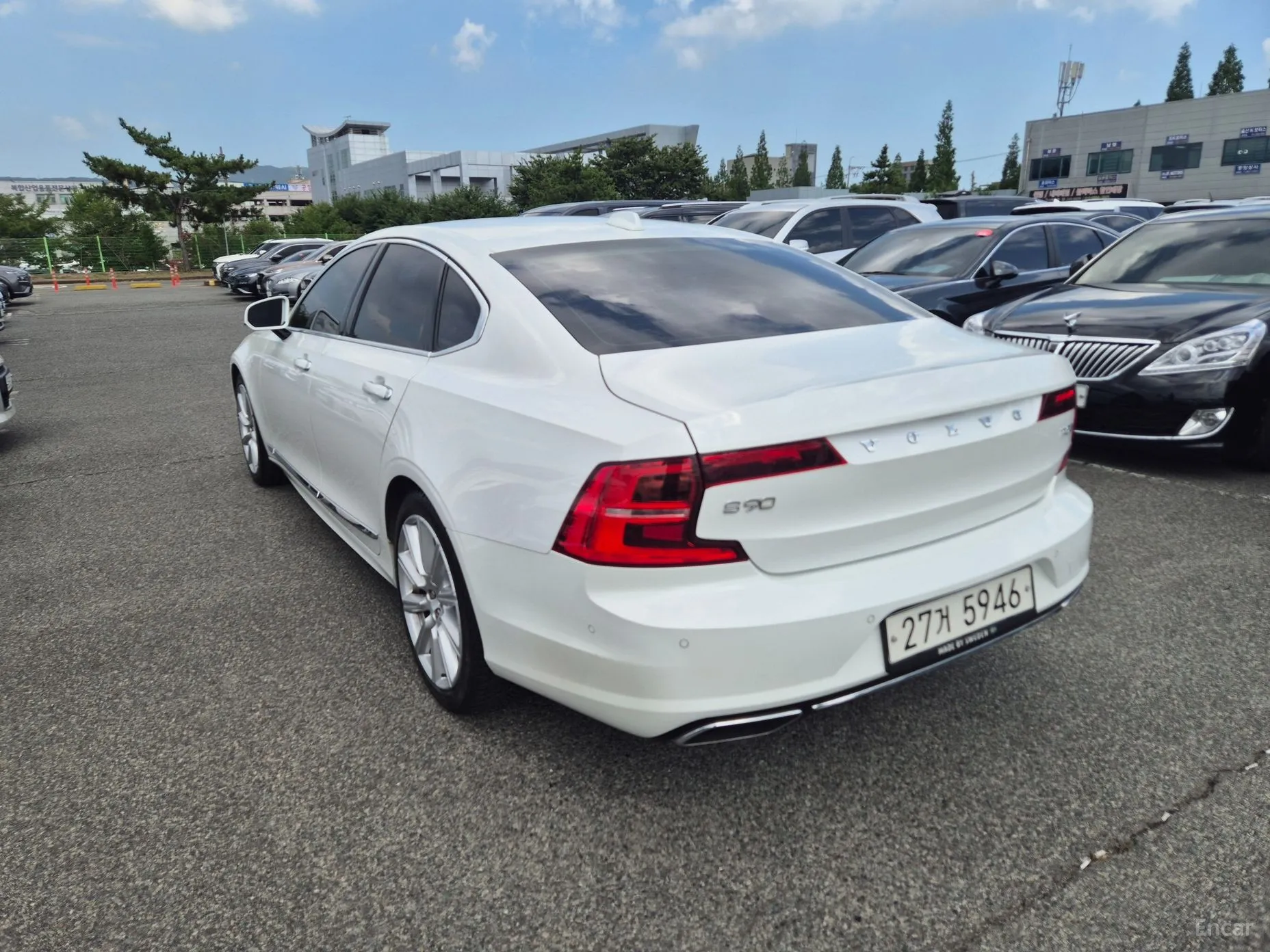 Volvo S90 превью 20