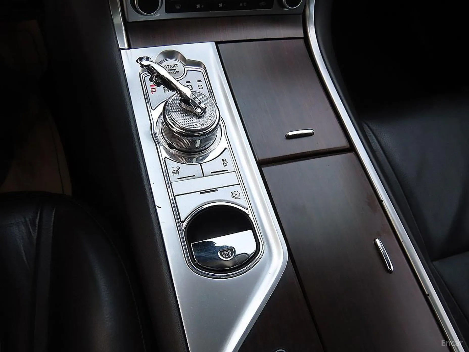 Jaguar New XF превью 11