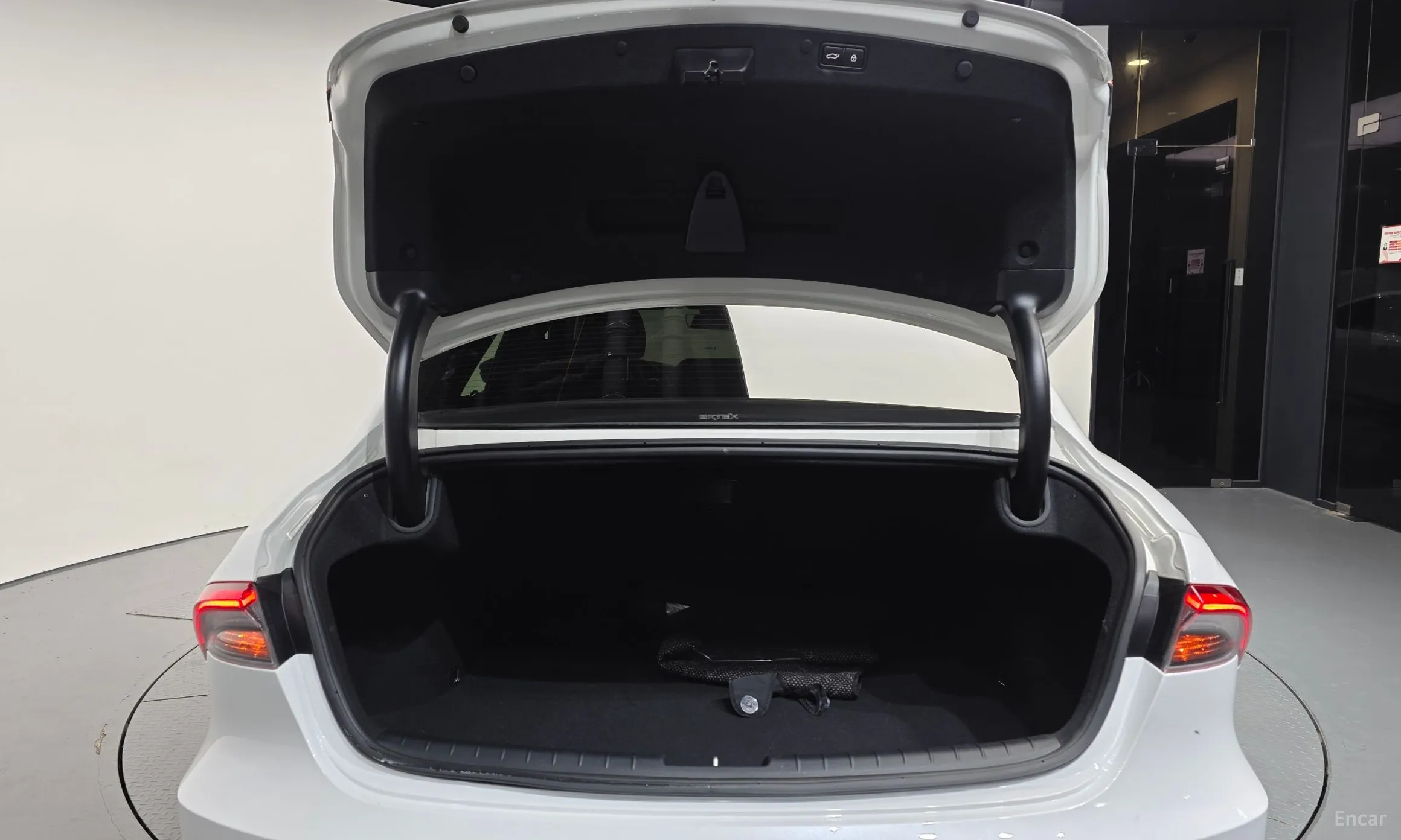 Hyundai Grandeur IG превью 20