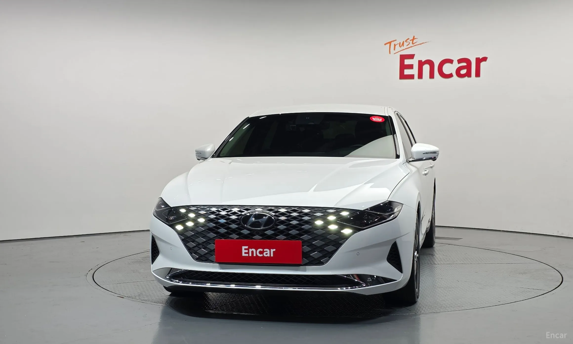 Hyundai Grandeur IG превью 3