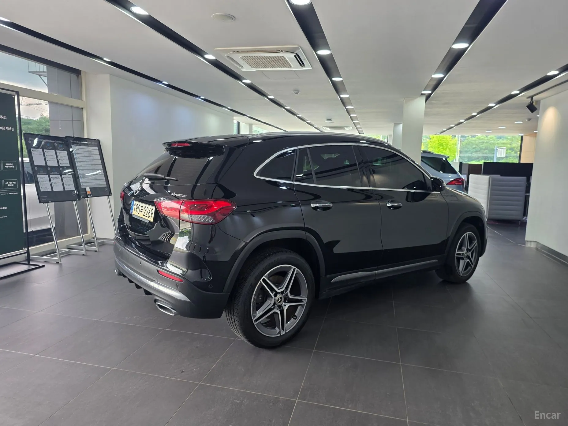 Mercedes Benz GLA-Class H247