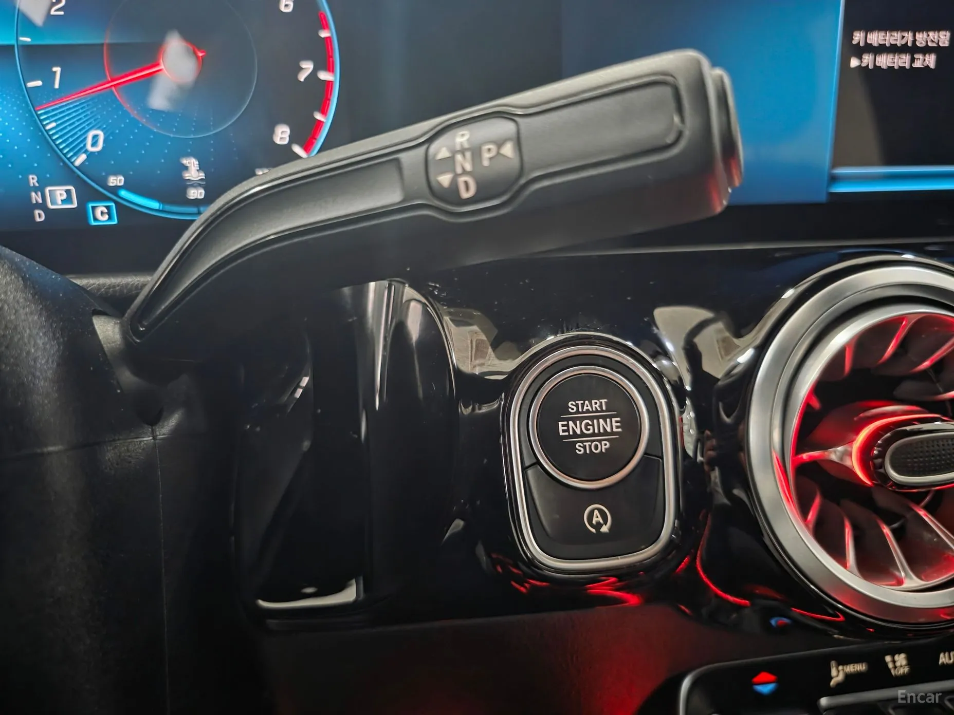 Mercedes Benz GLA-Class H247 превью 19