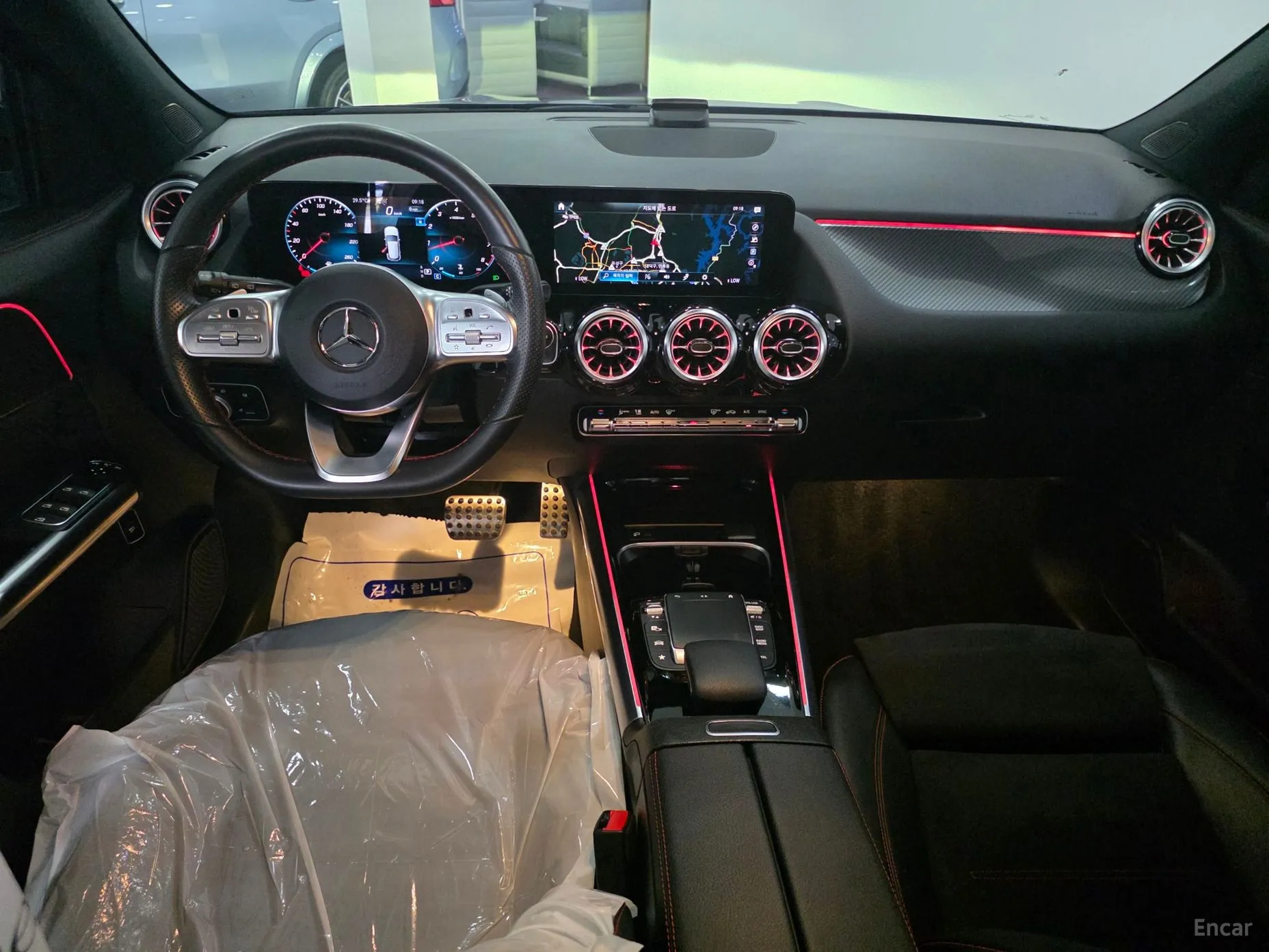 Mercedes Benz GLA-Class H247 превью 20