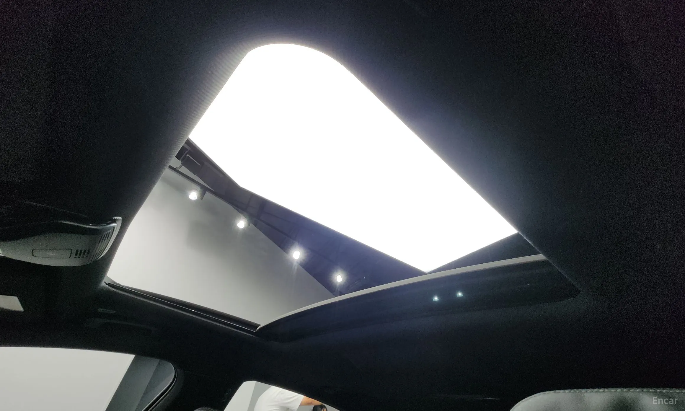 BMW 7 Series (G11) превью 16