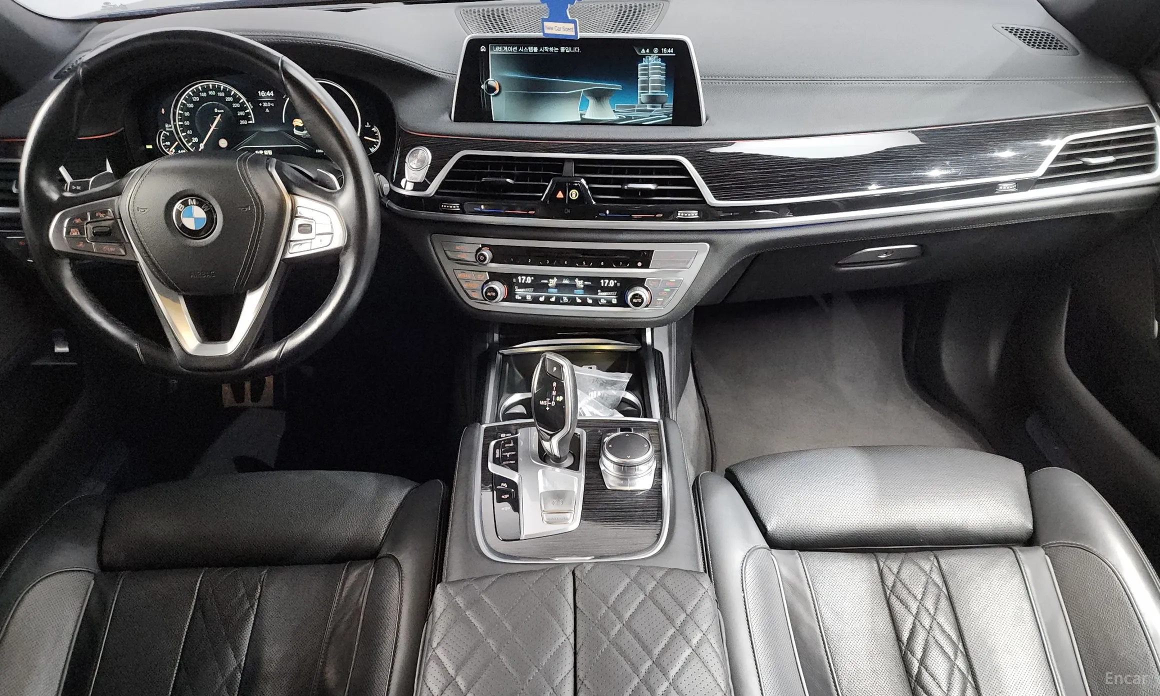 BMW 7 Series (G11) превью 7
