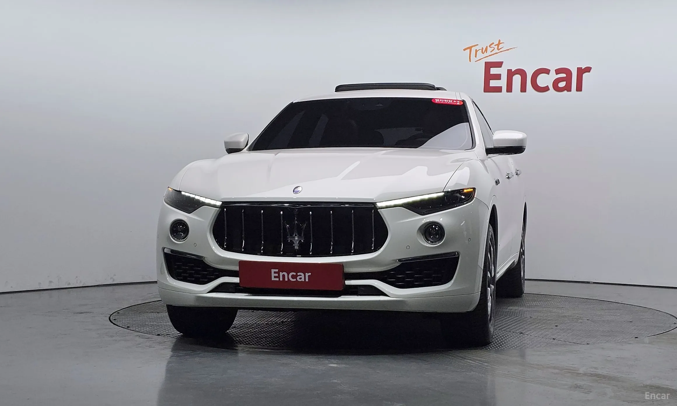 Maserati Levante превью 3