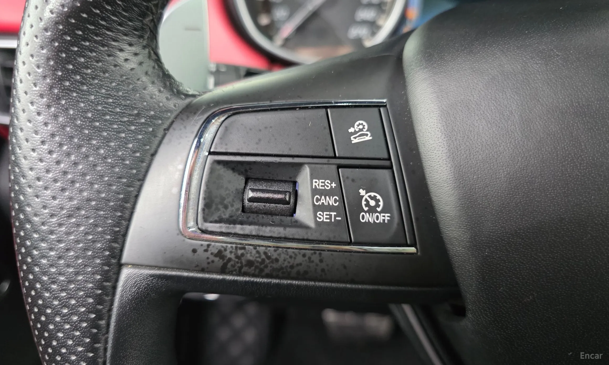 Maserati Levante превью 17