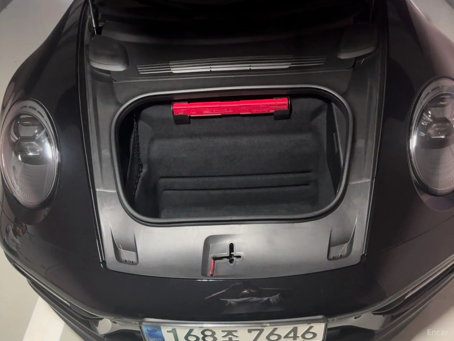 Porsche 911 (992) превью 7