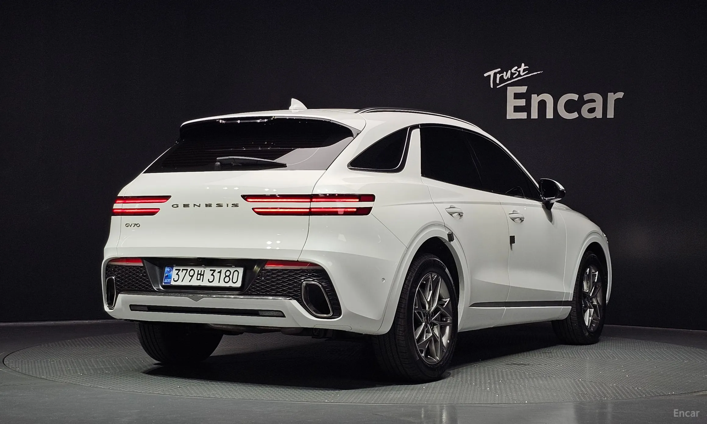 Genesis GV70 превью 2