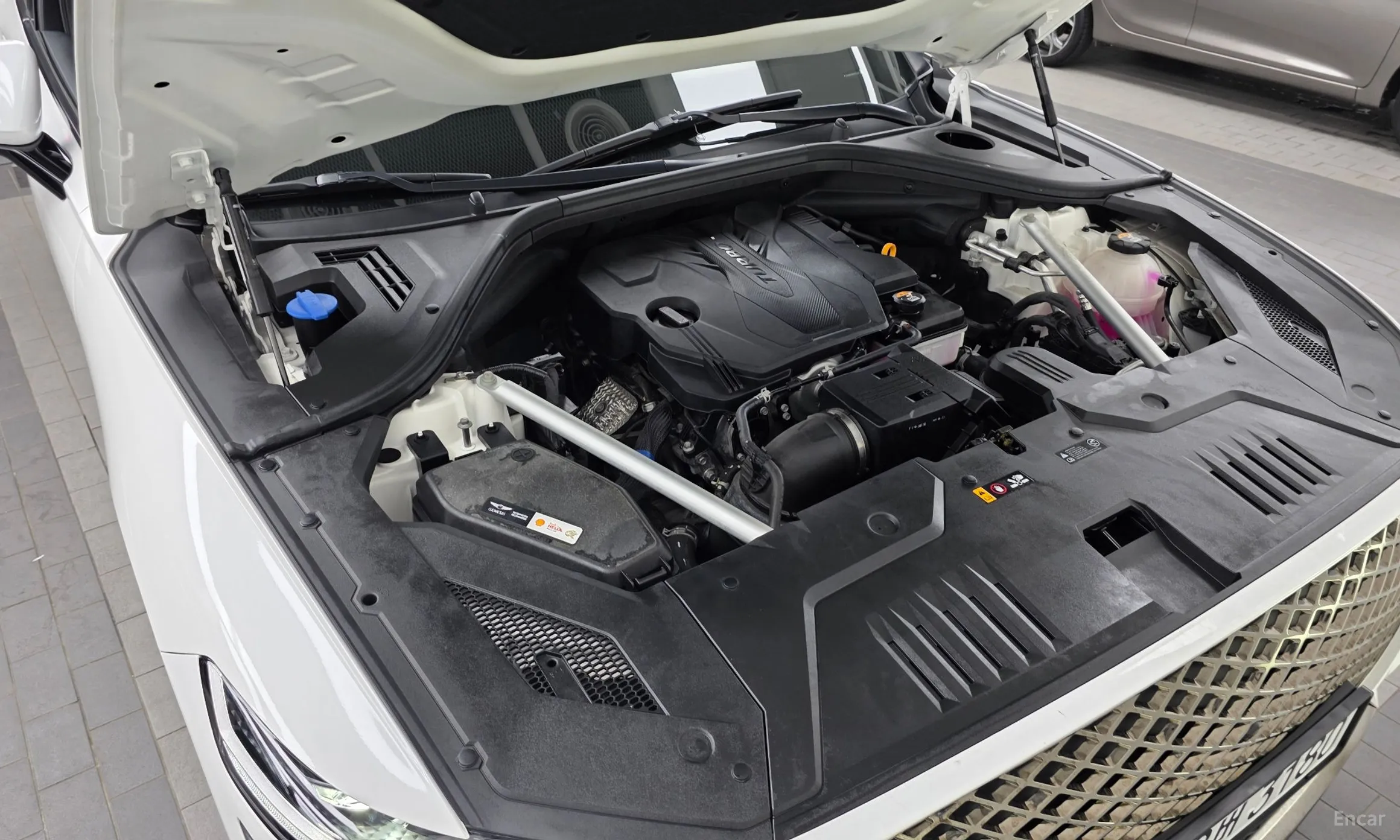 Genesis GV70 превью 6