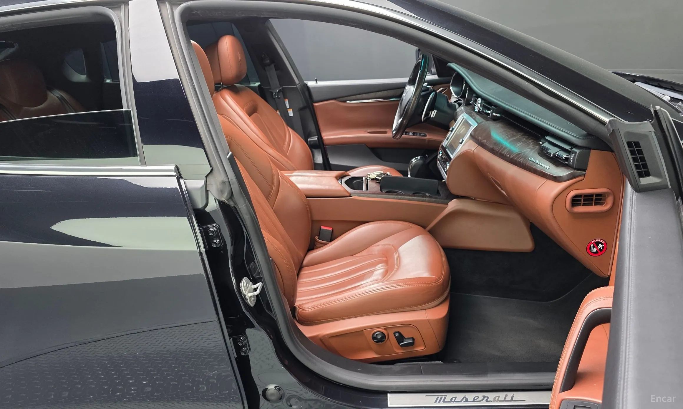 Maserati Quattroporte превью 11