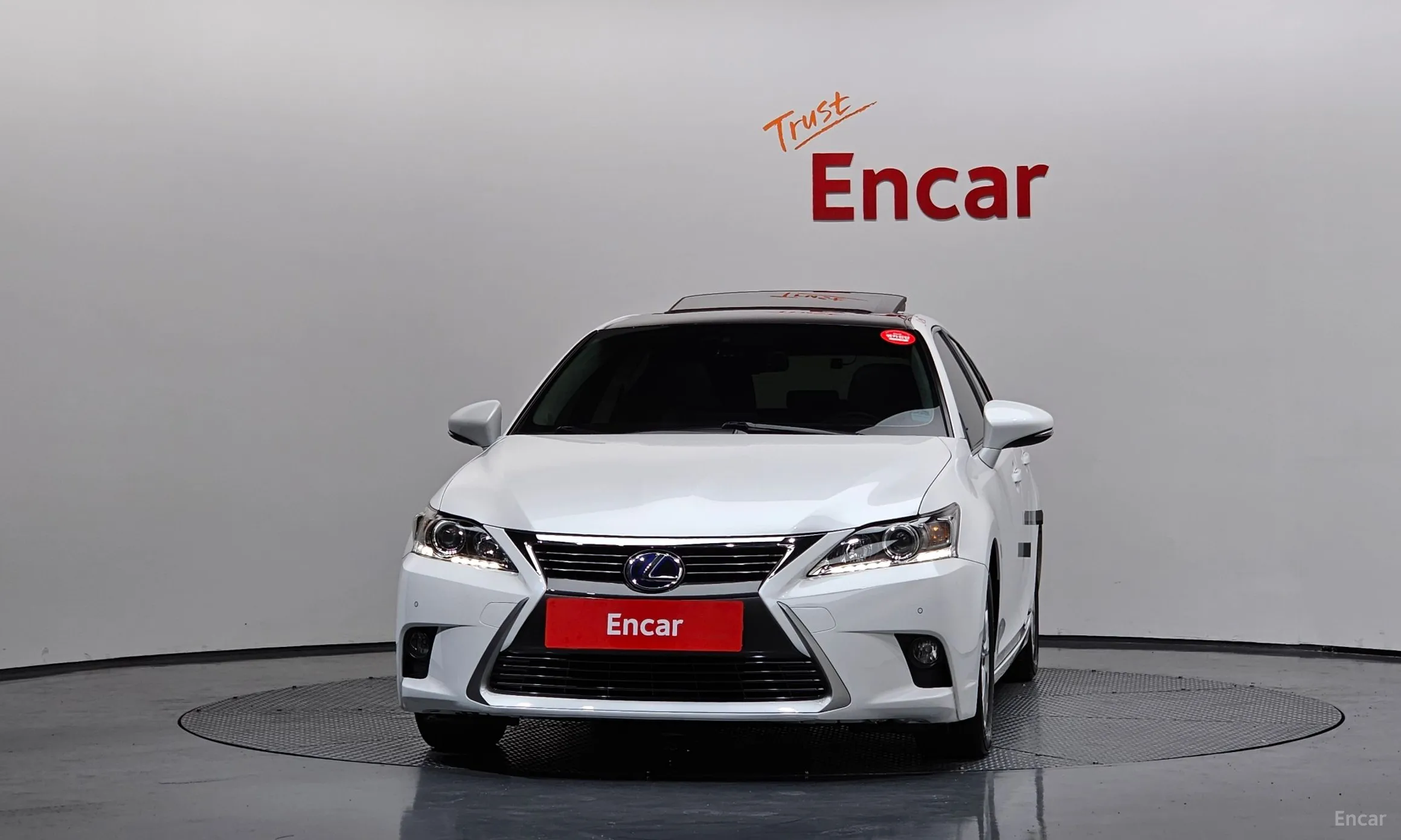 Lexus CT200h превью 3