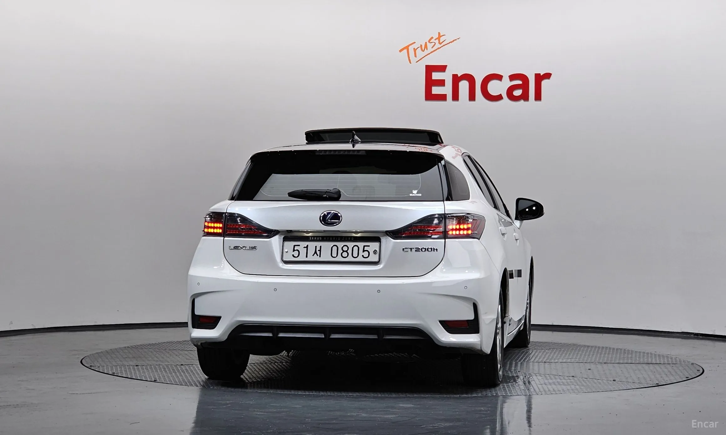 Lexus CT200h превью 4