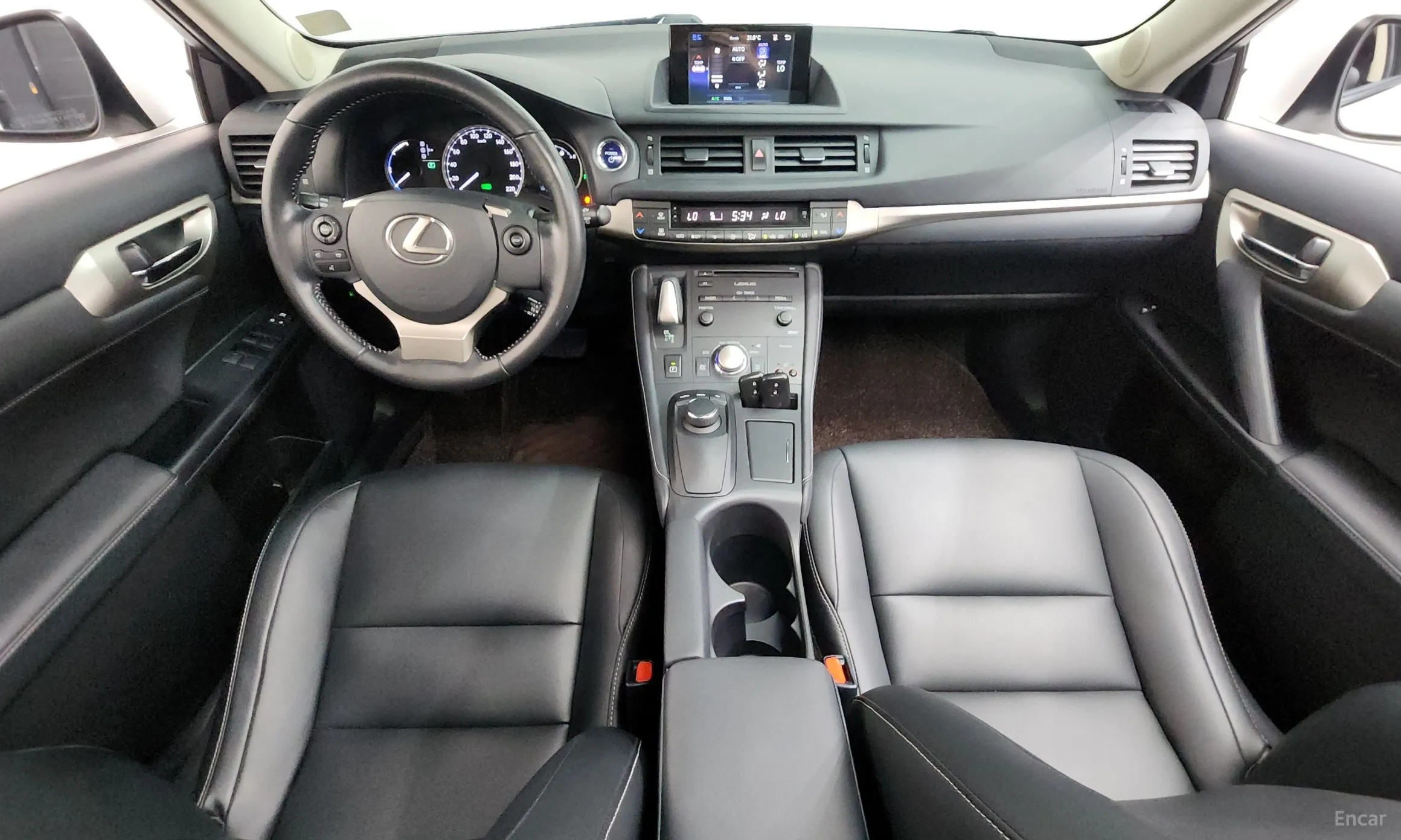 Lexus CT200h превью 7