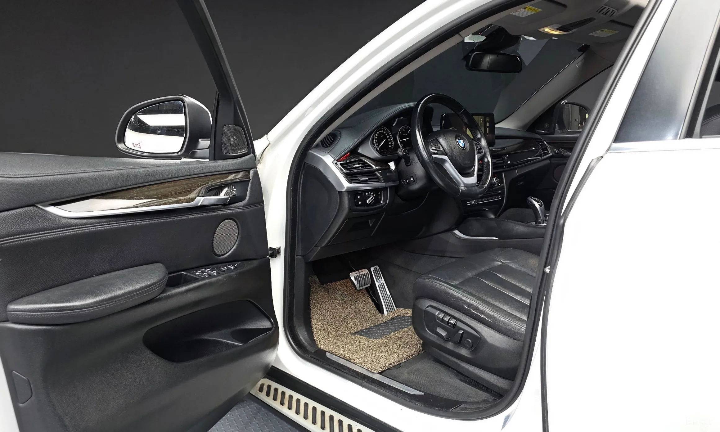BMW X6 (F16) превью 10