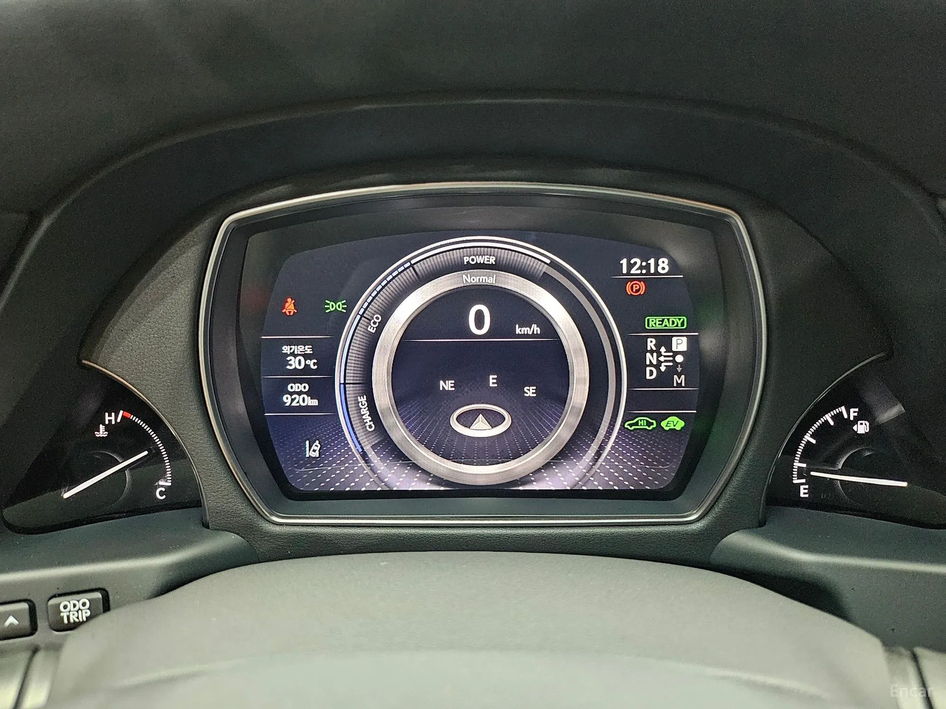 Lexus LS500h Gen 5 превью 11