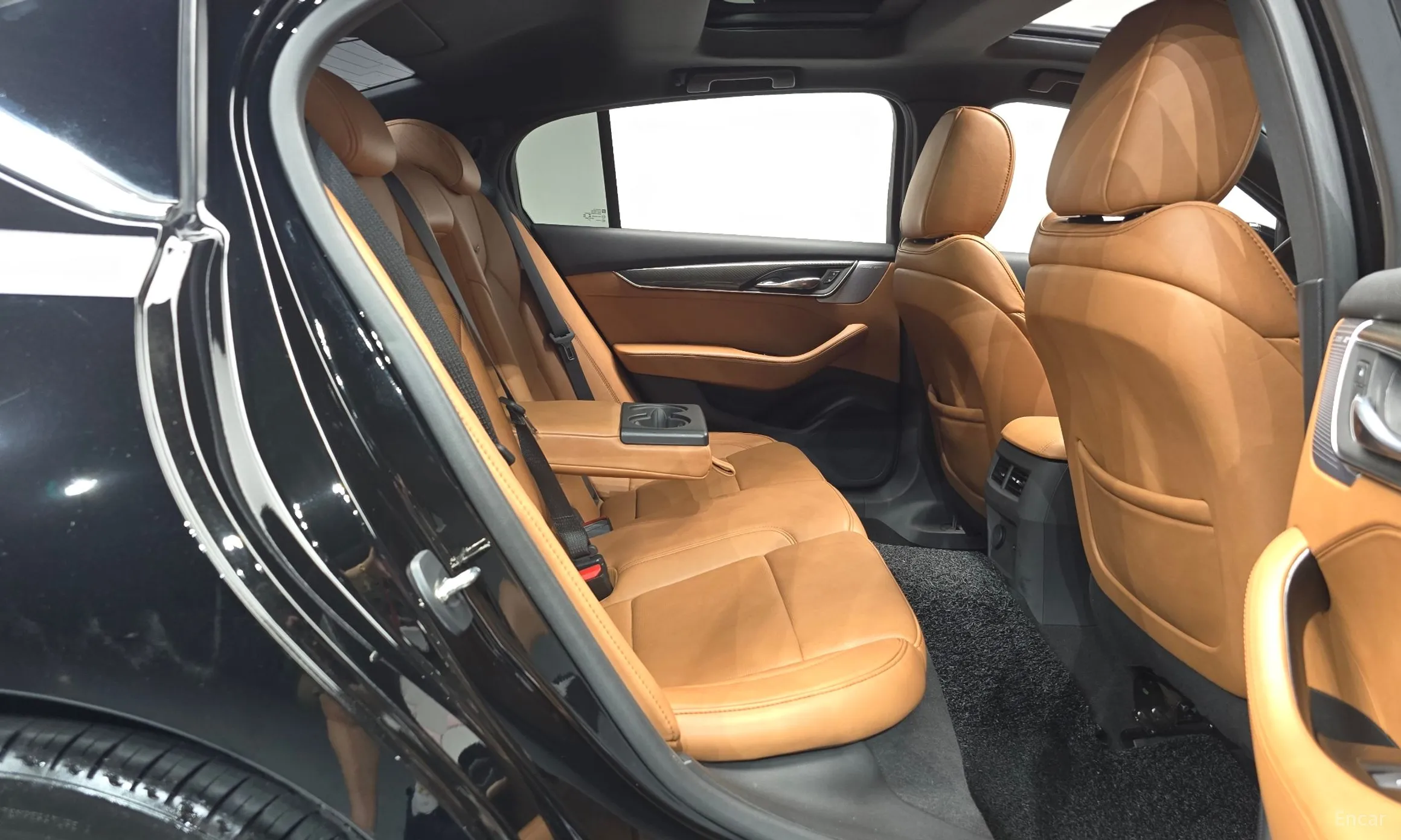 Cadillac CT5 превью 12