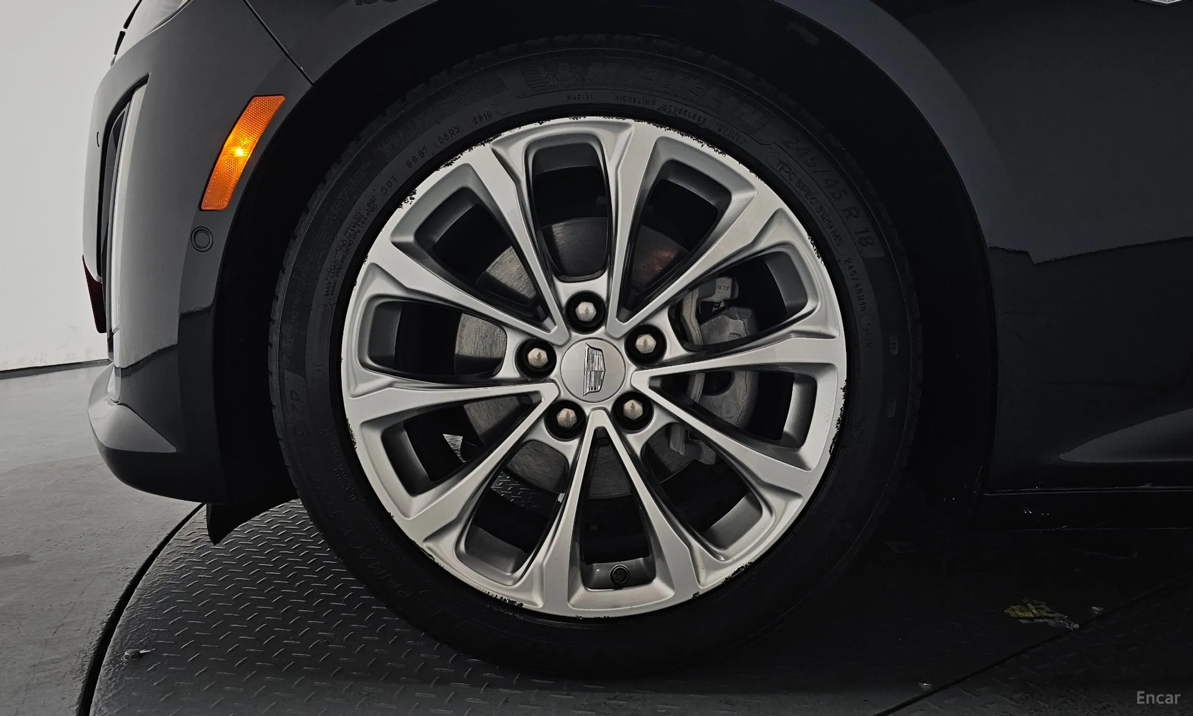 Cadillac CT5 превью 5