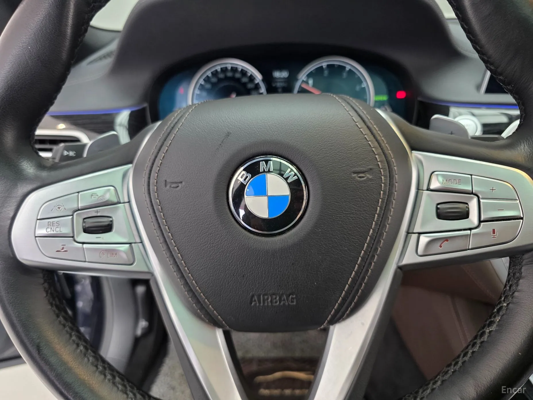 BMW 7 Series (G11) превью 16