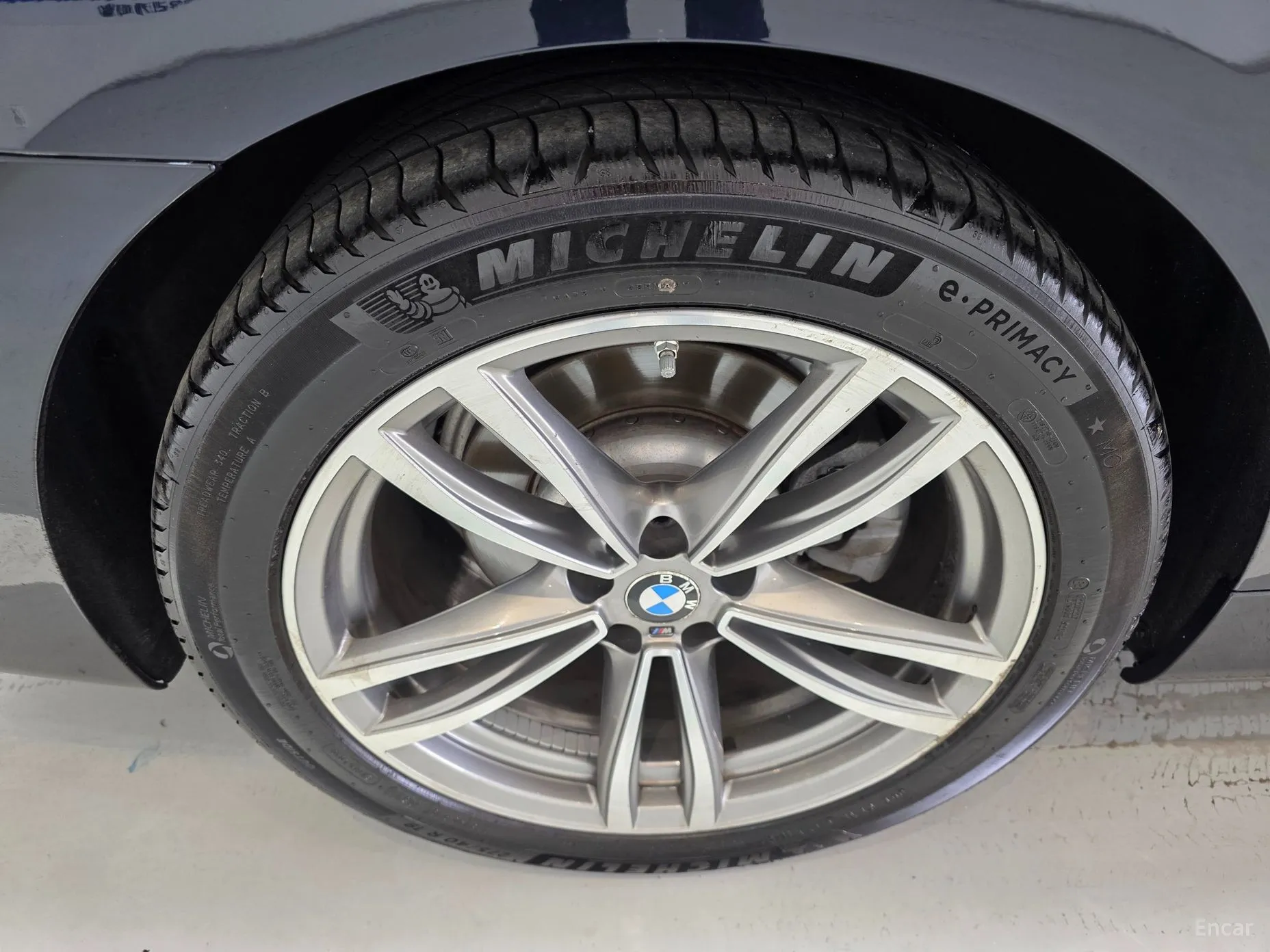 BMW 7 Series (G11) превью 5