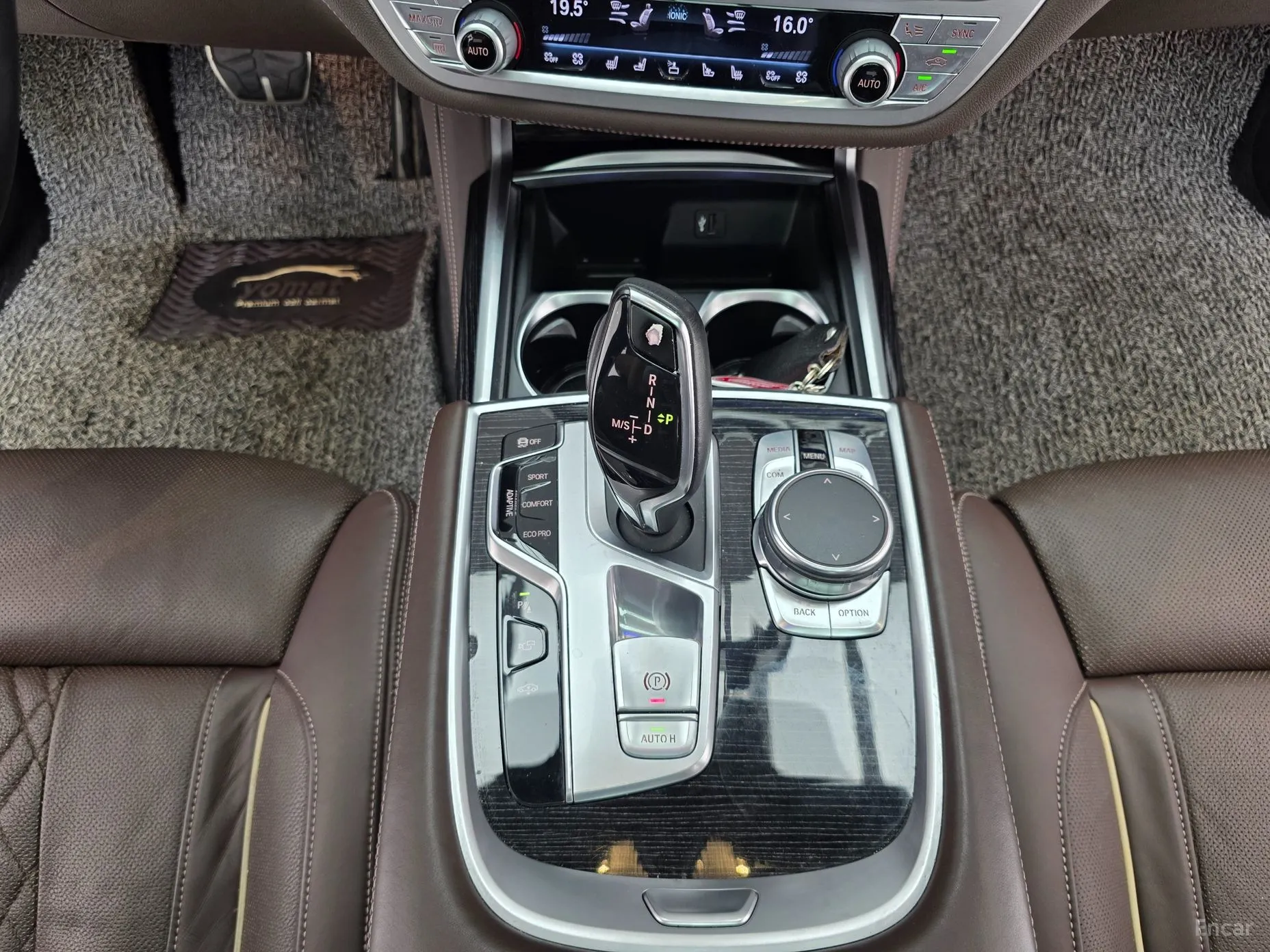 BMW 7 Series (G11) превью 9