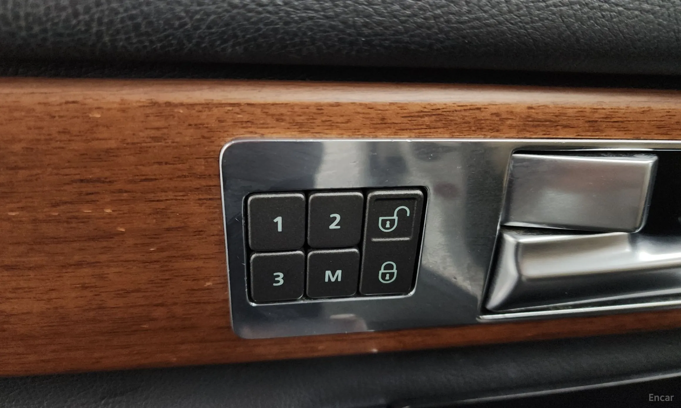 Land Rover Discovery 4 превью 17