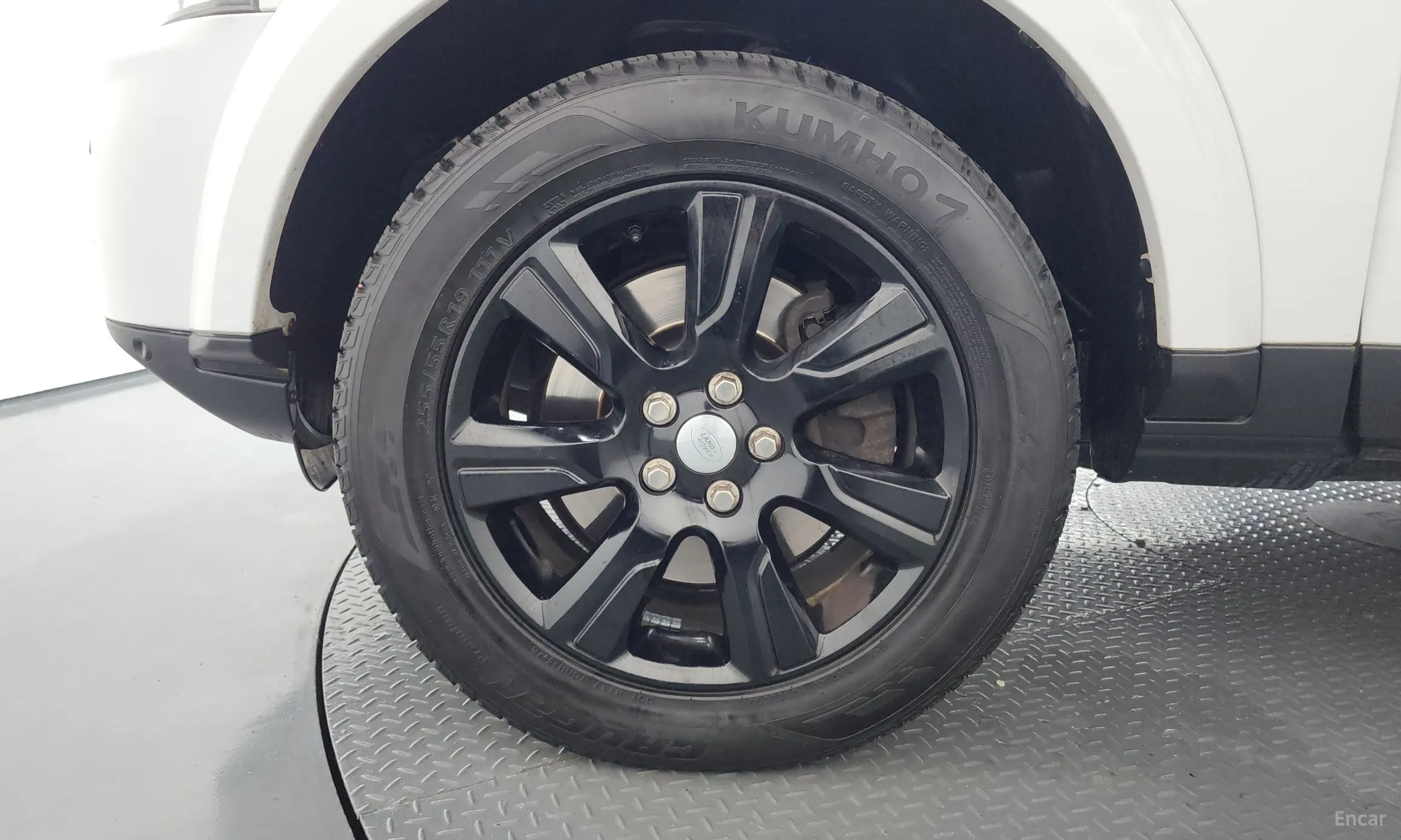 Land Rover Discovery 4 превью 5