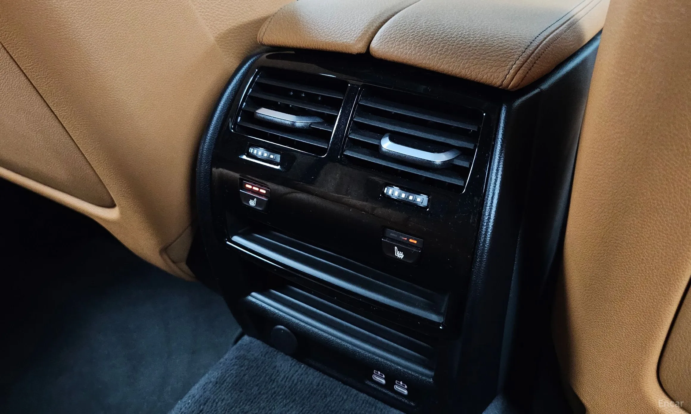BMW 5 Series (G30) превью 19