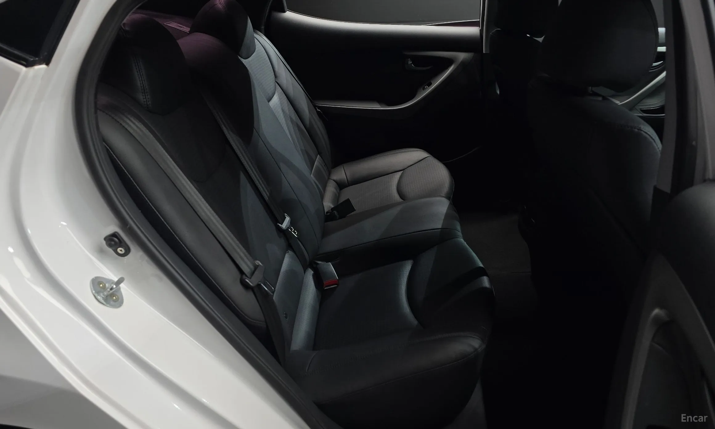 Hyundai Avante превью 11