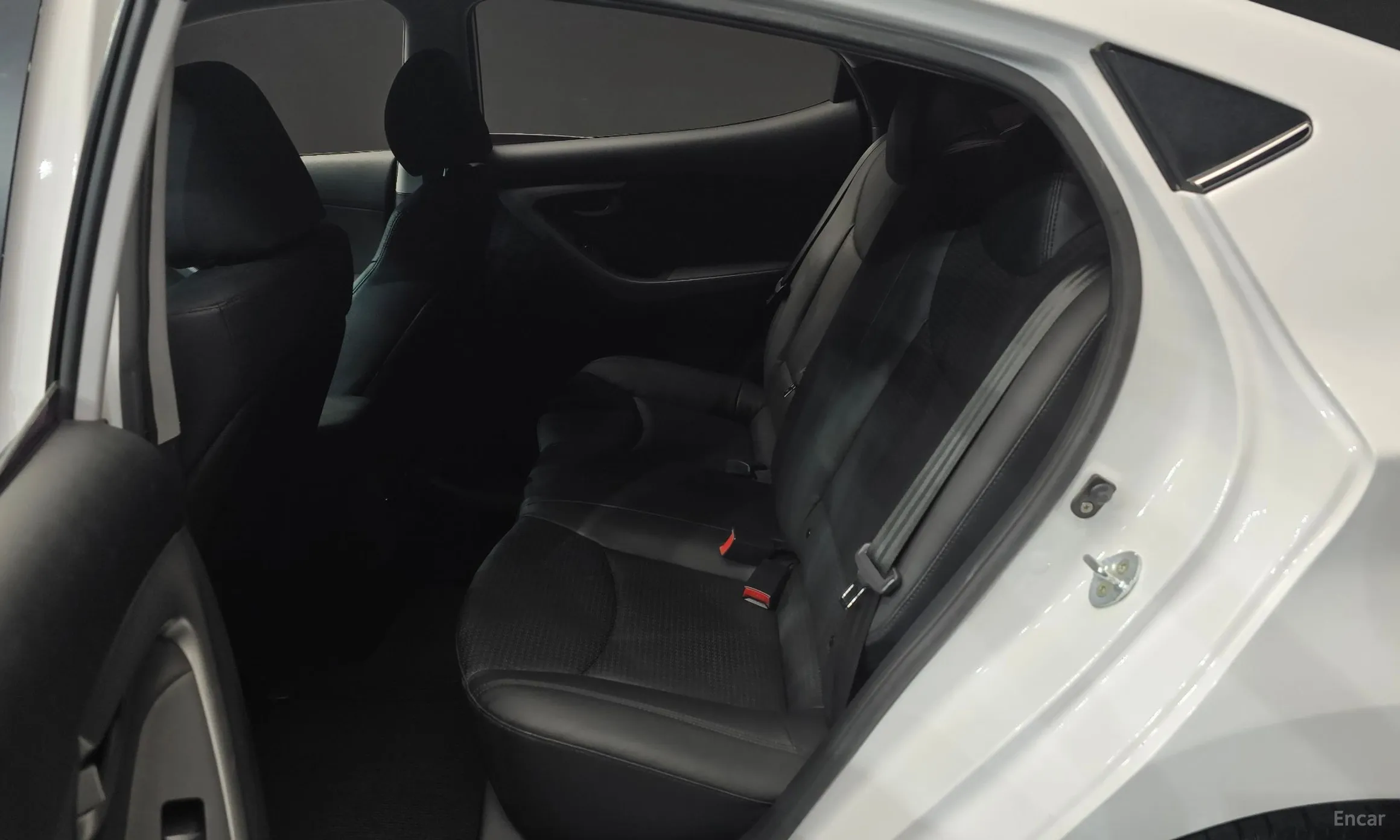 Hyundai Avante превью 12