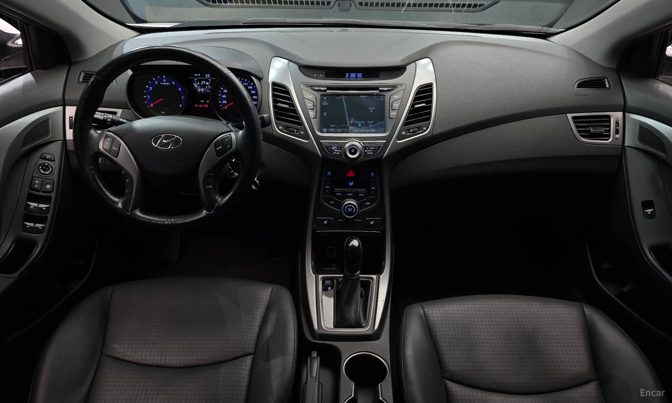 Hyundai Avante превью 7
