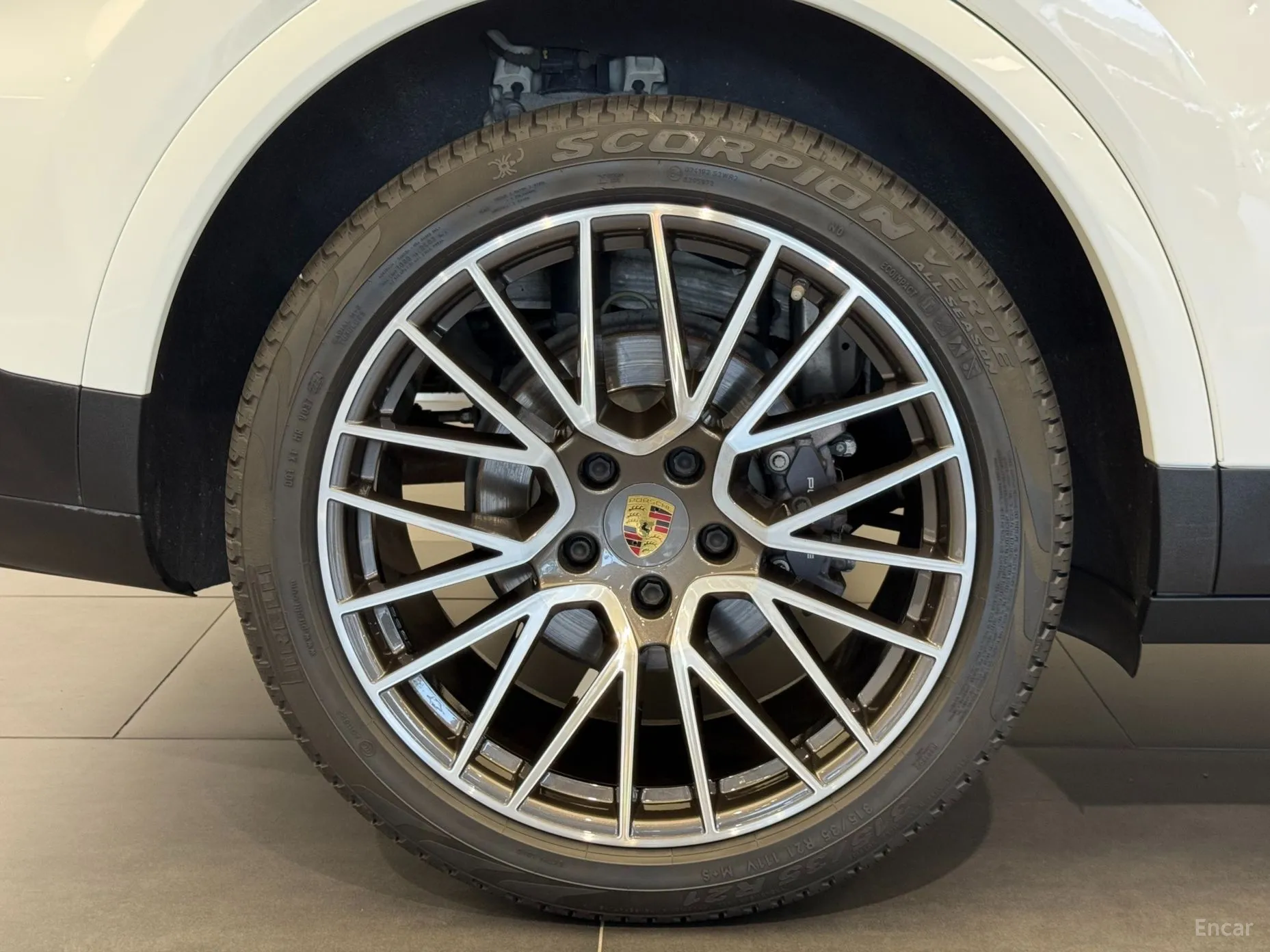 Porsche Cayenne (PO536) превью 7