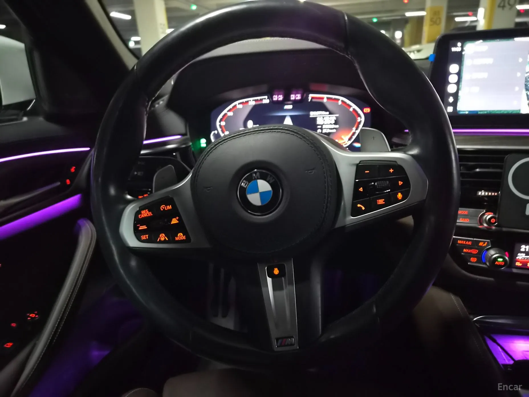 BMW 5 Series (G30) превью 7