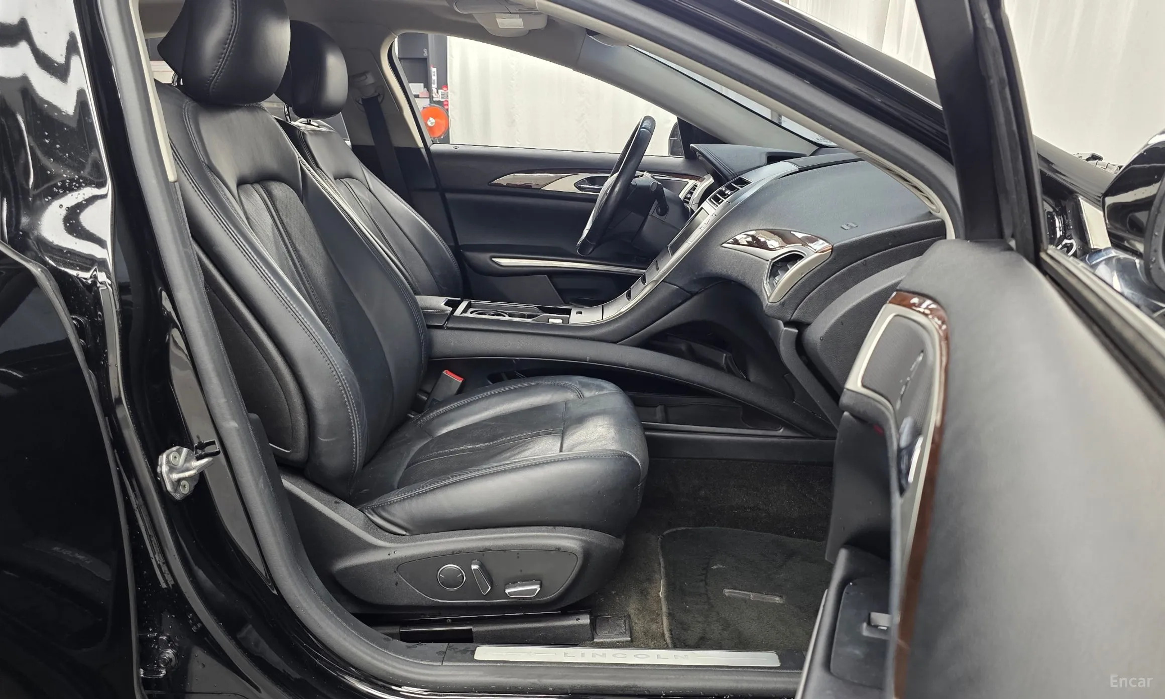 Lincoln New MKZ превью 11
