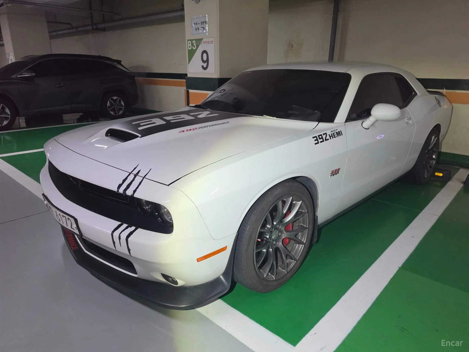 Dodge Challenger превью 3