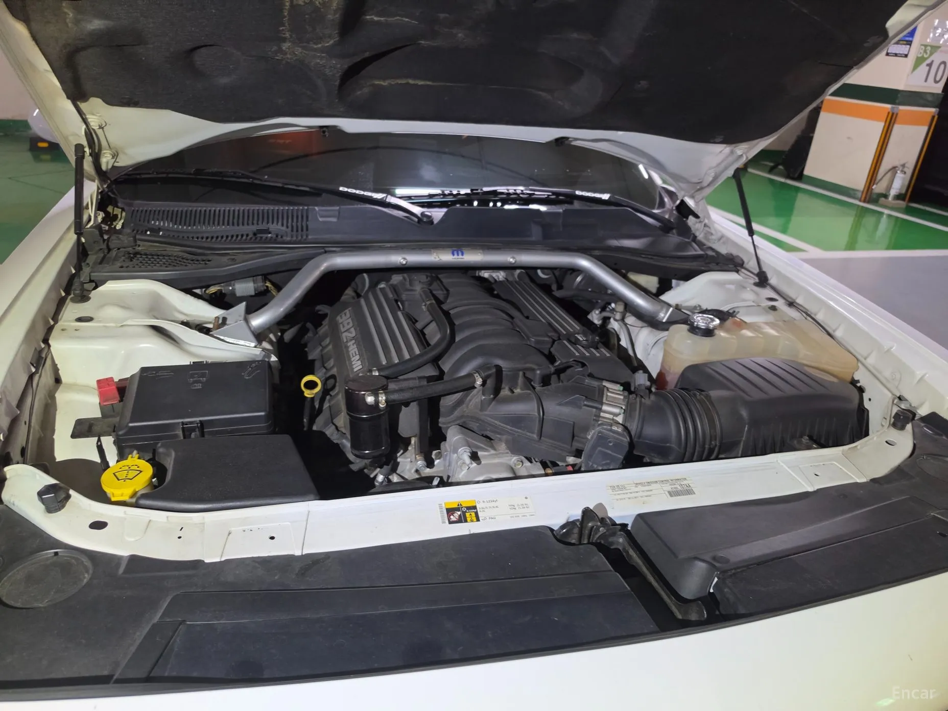Dodge Challenger превью 9