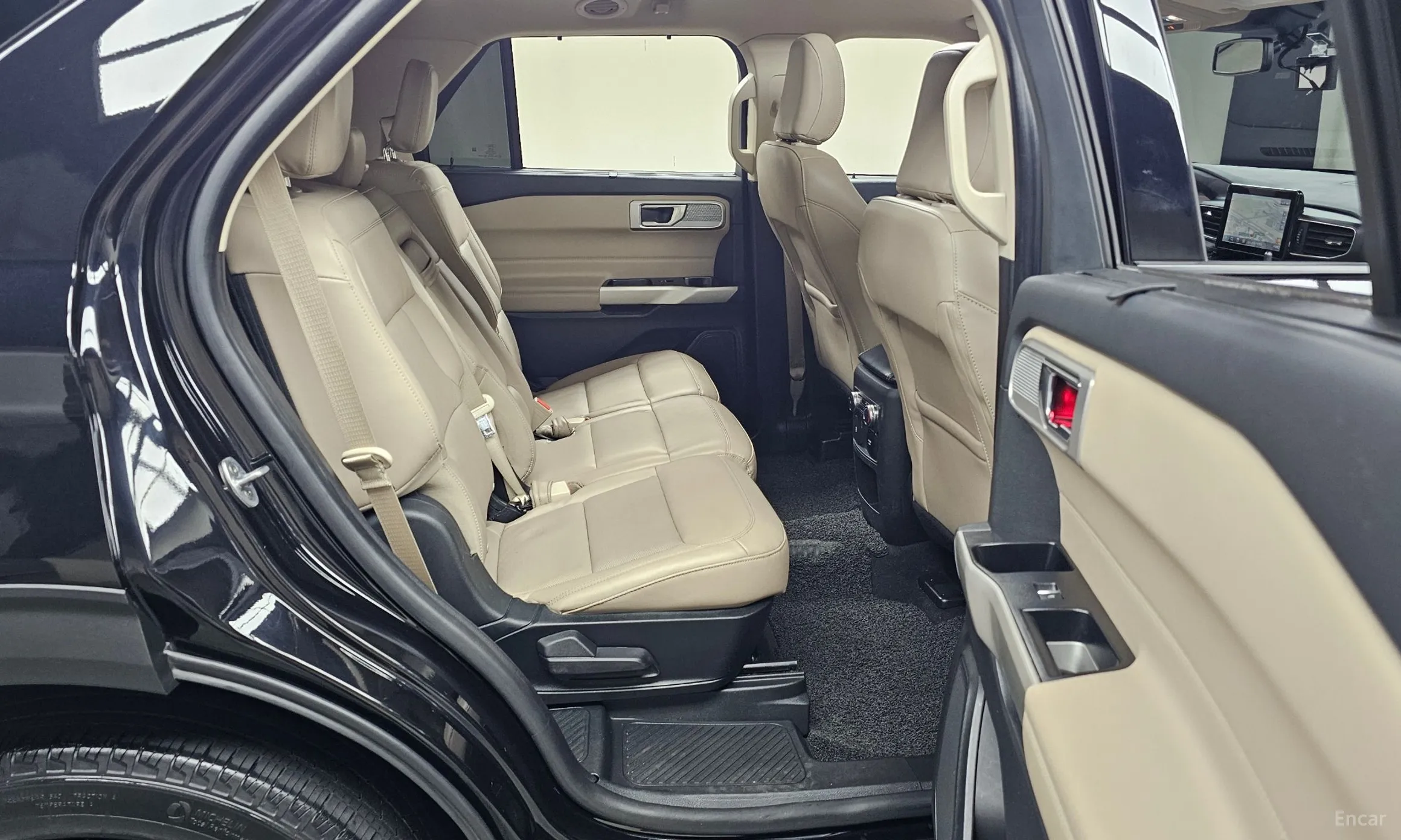 Ford Explorer 6th Generation превью 11