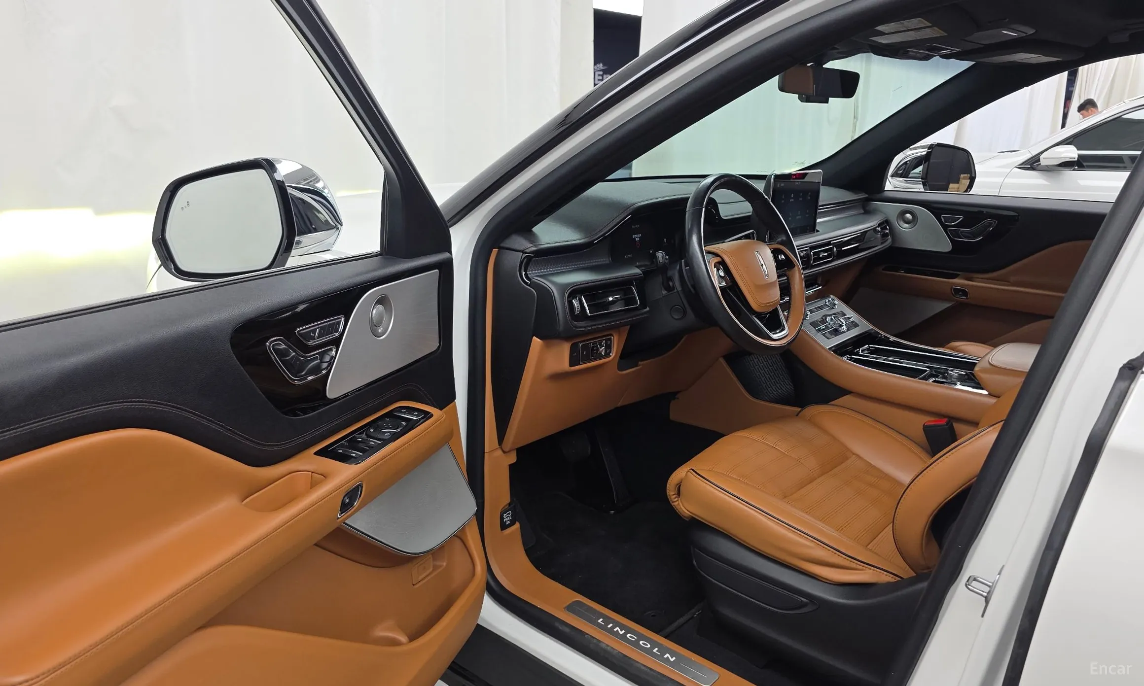 Lincoln Aviator 2nd Generation превью 10