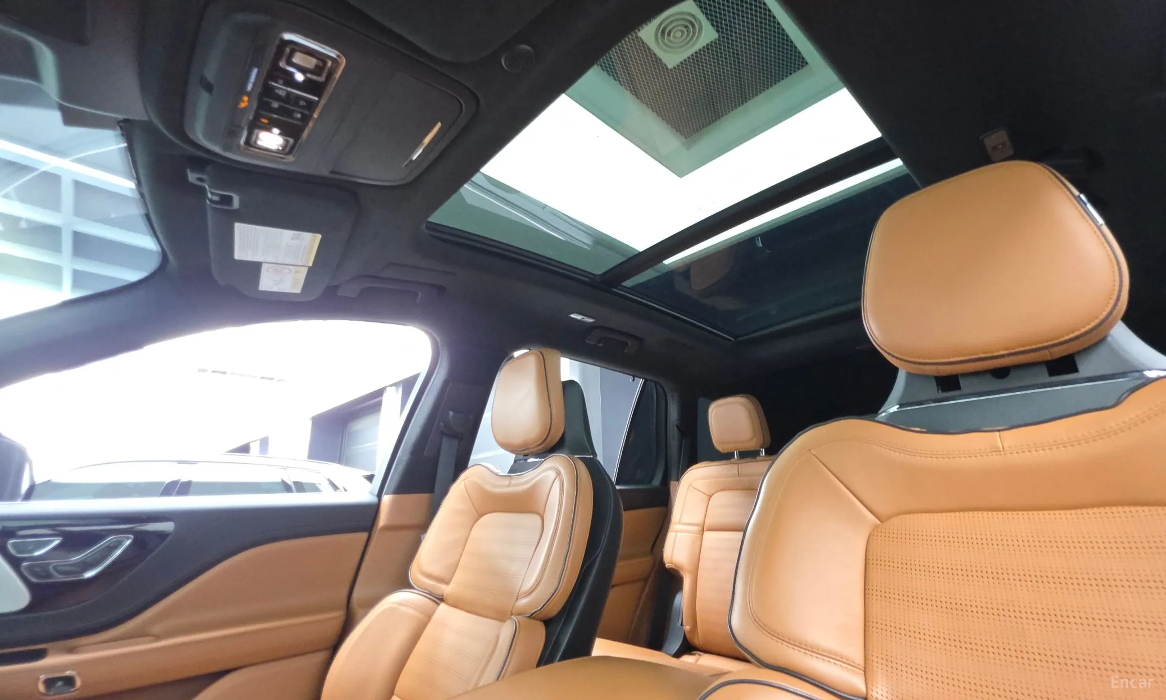 Lincoln Aviator 2nd Generation превью 18