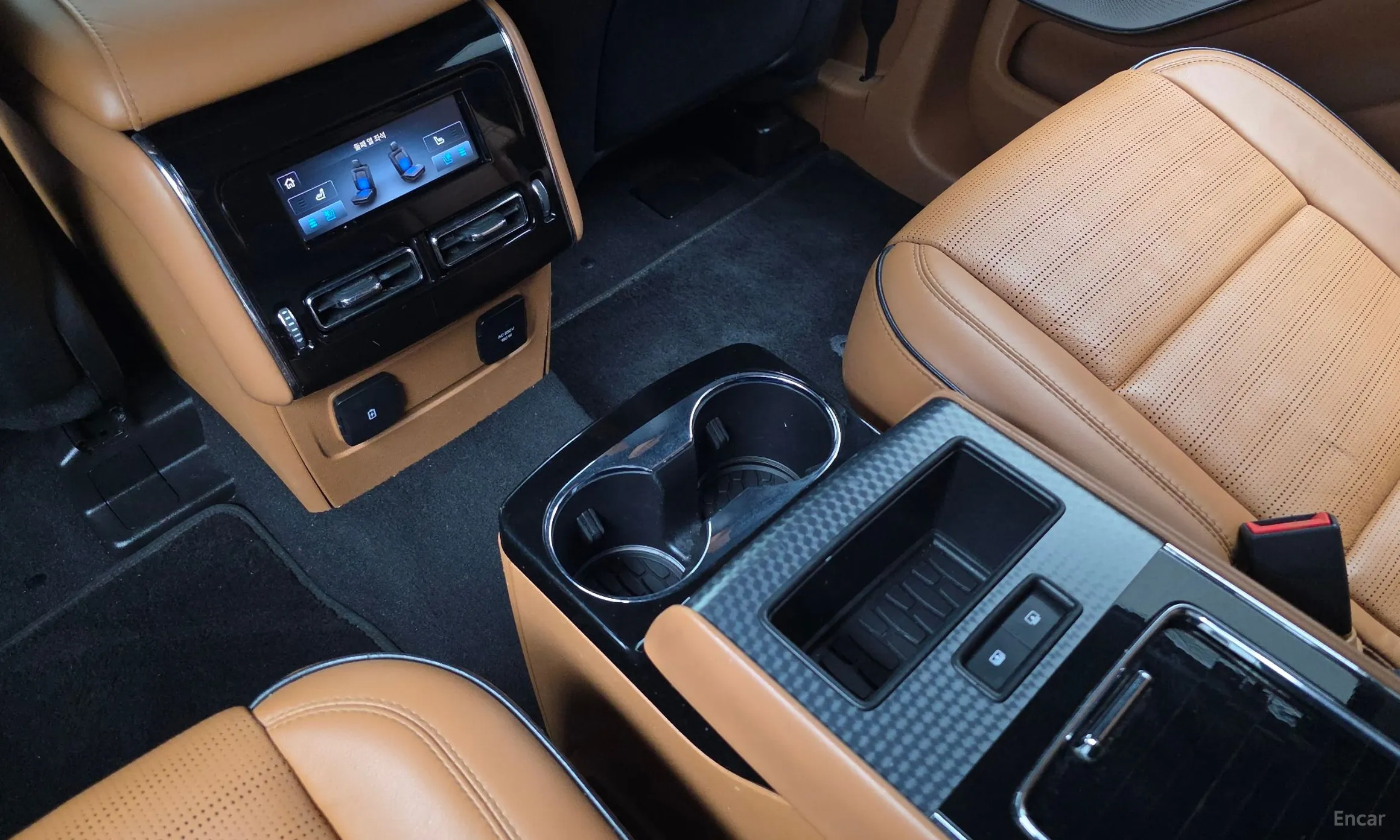 Lincoln Aviator 2nd Generation превью 19