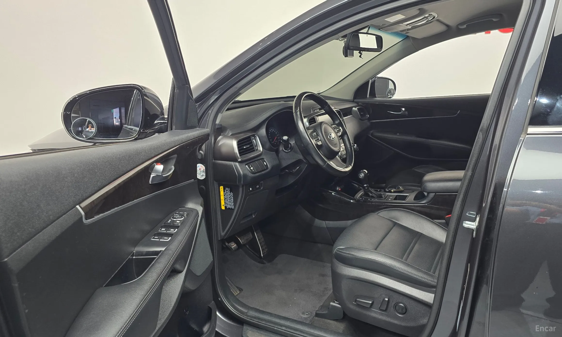 Kia Sorento превью 10