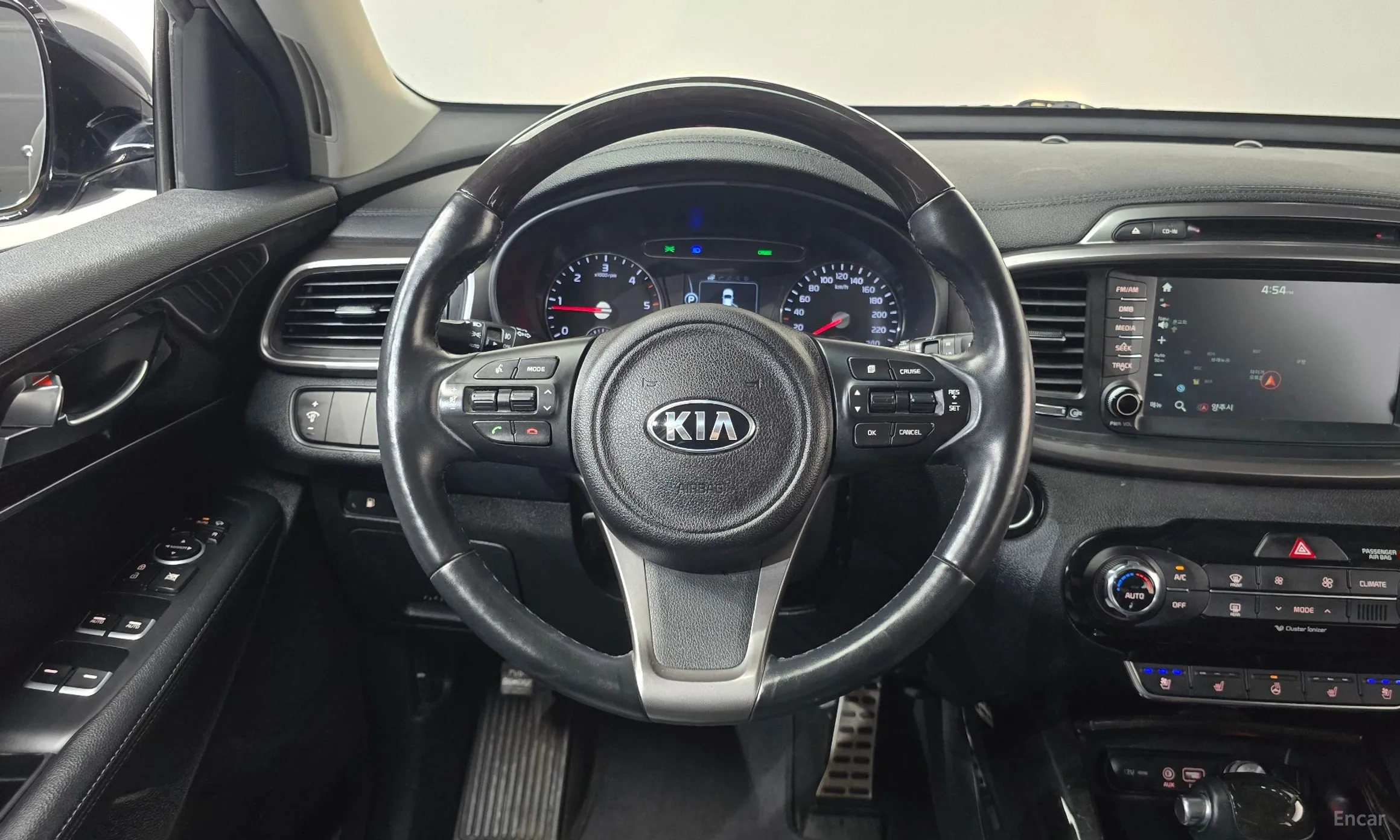 Kia Sorento превью 12