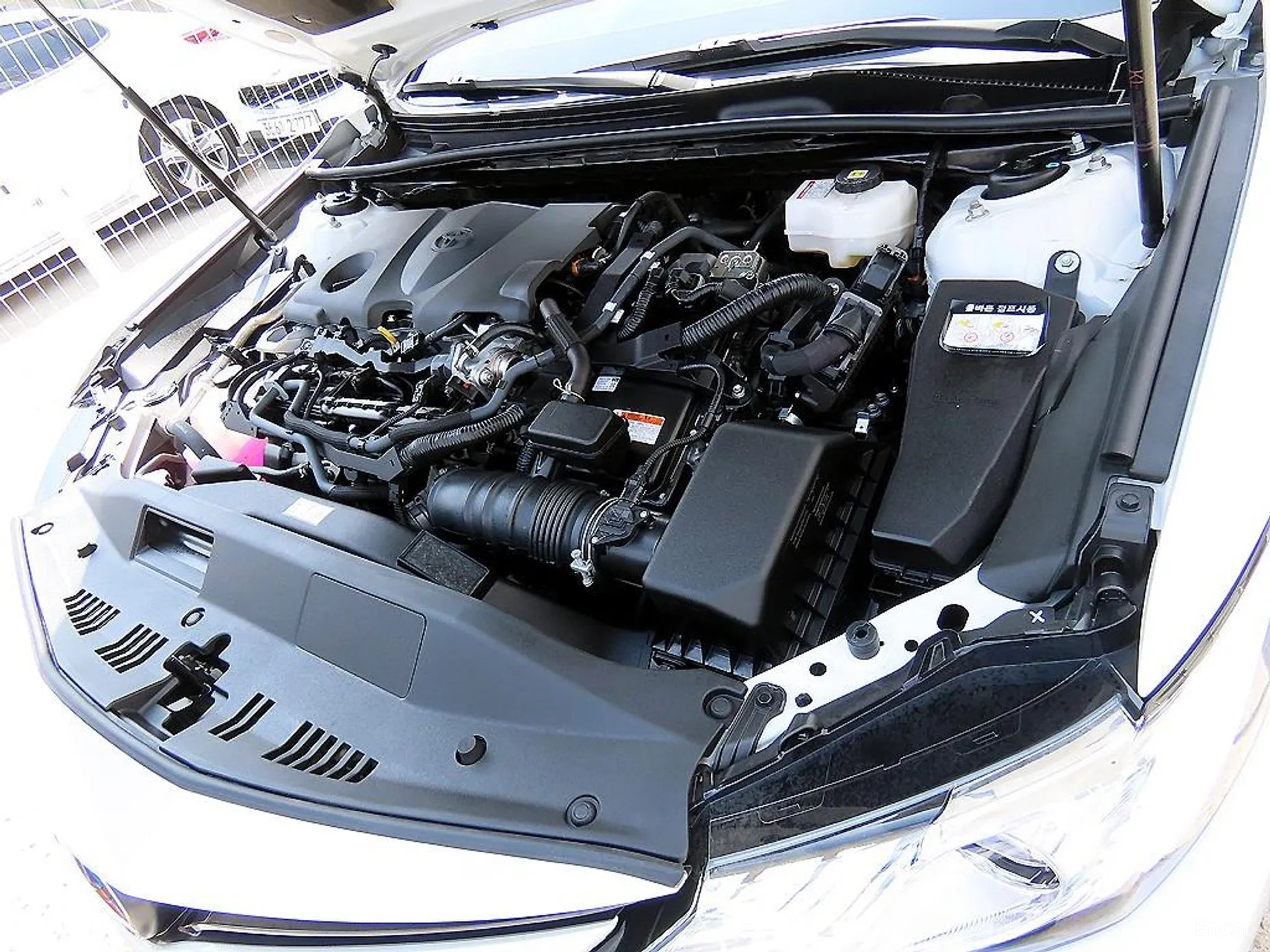 Toyota Camry (XV70) превью 19