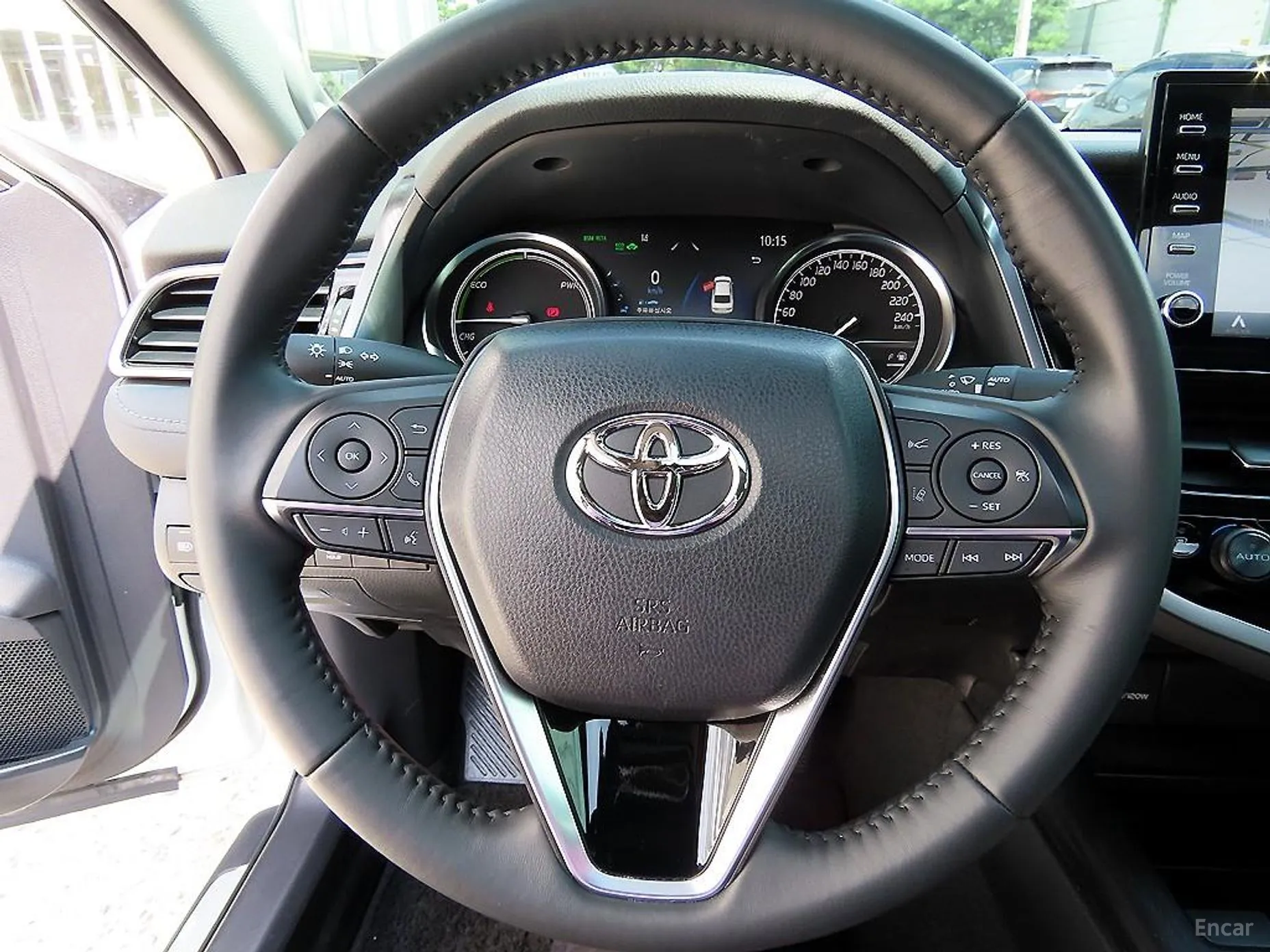 Toyota Camry (XV70) превью 8