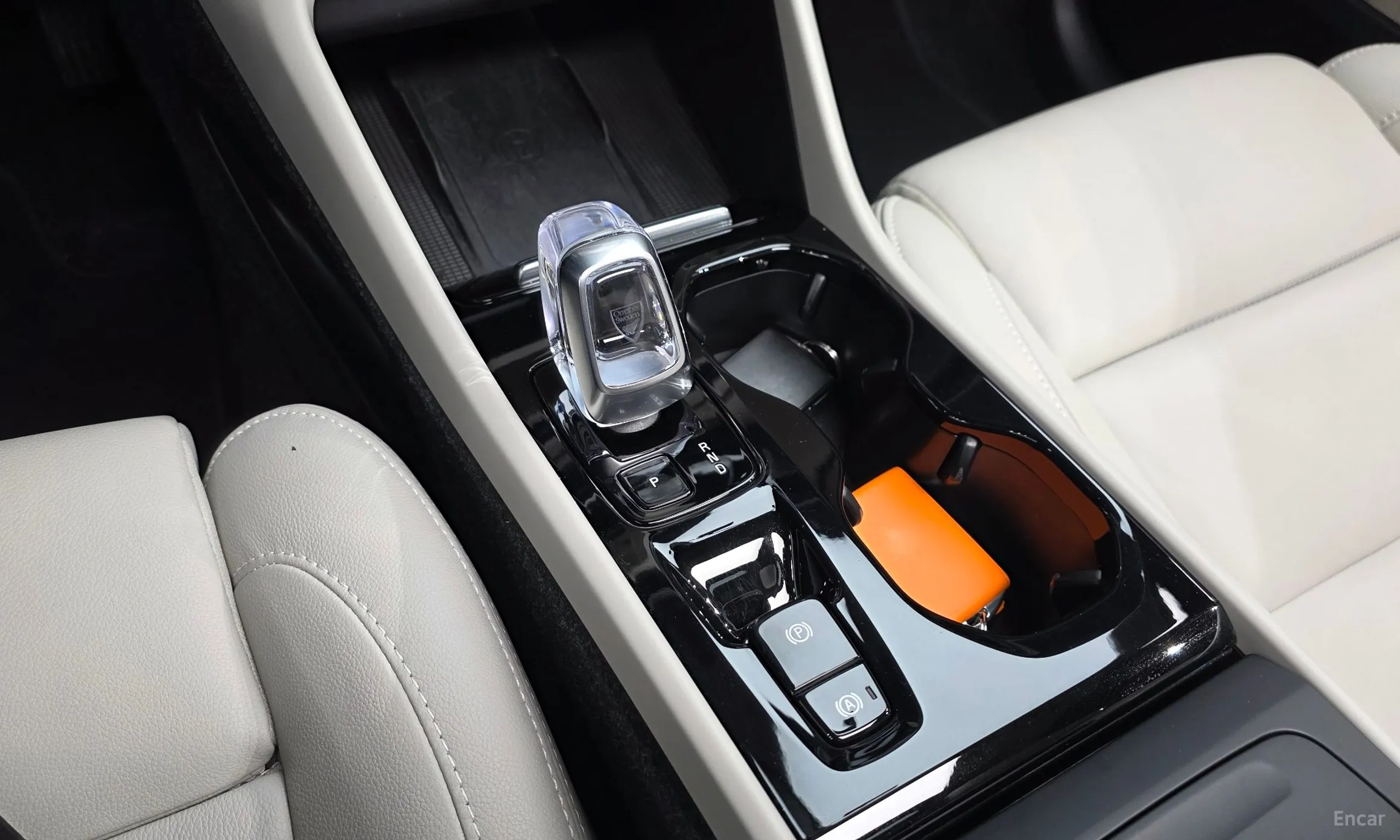 Volvo XC40 превью 9