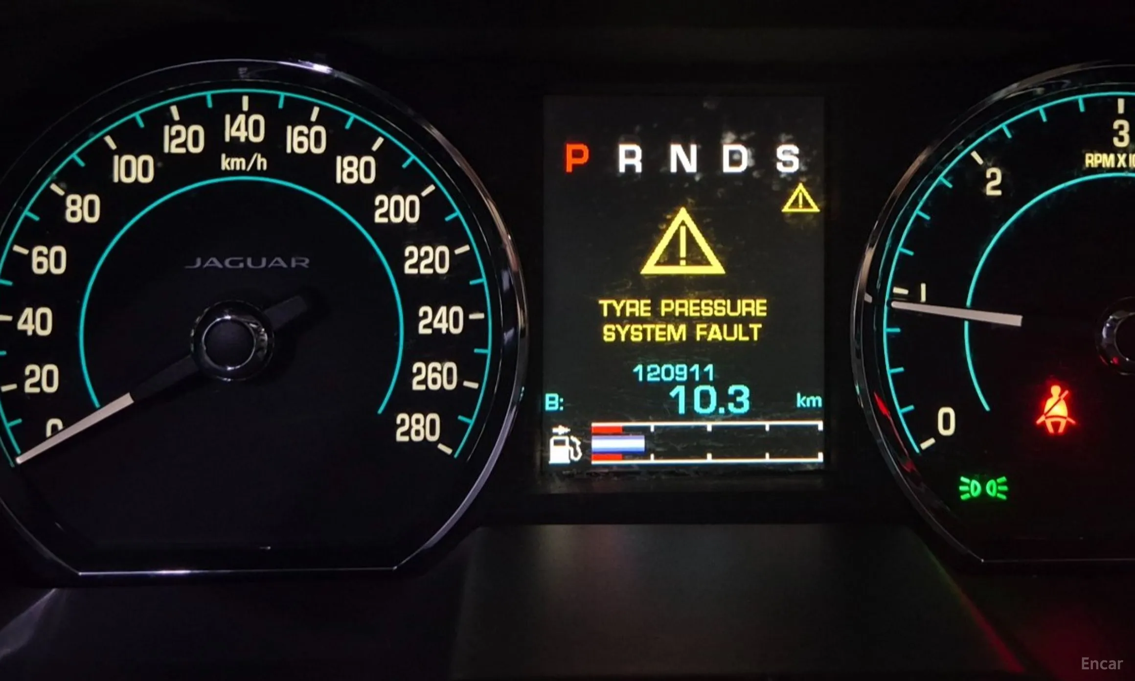 Jaguar New XF превью 15