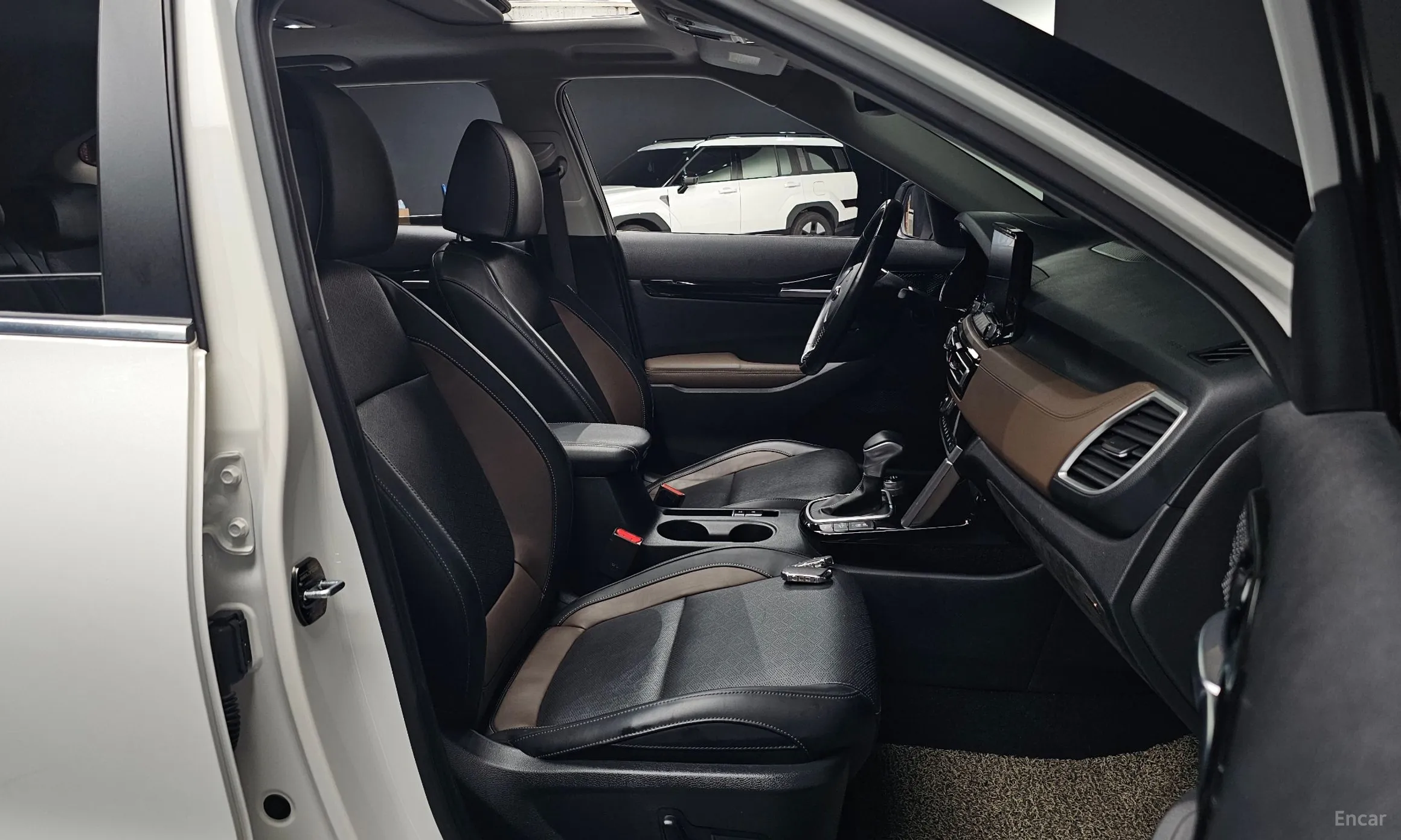 Kia Seltos превью 11