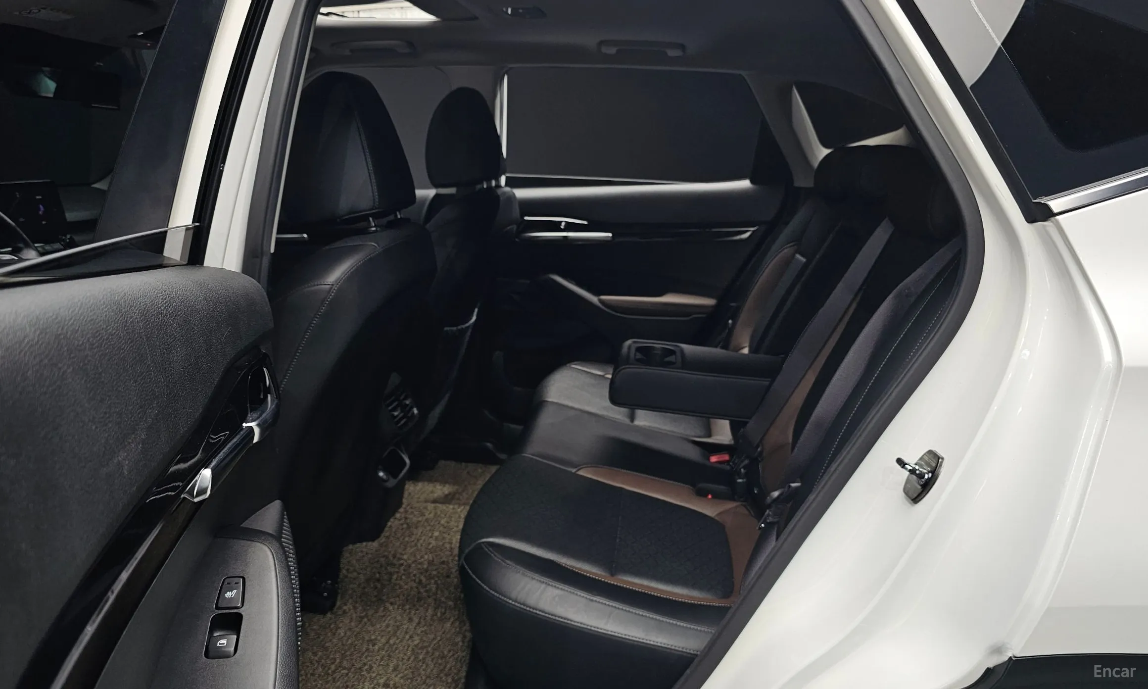 Kia Seltos превью 12